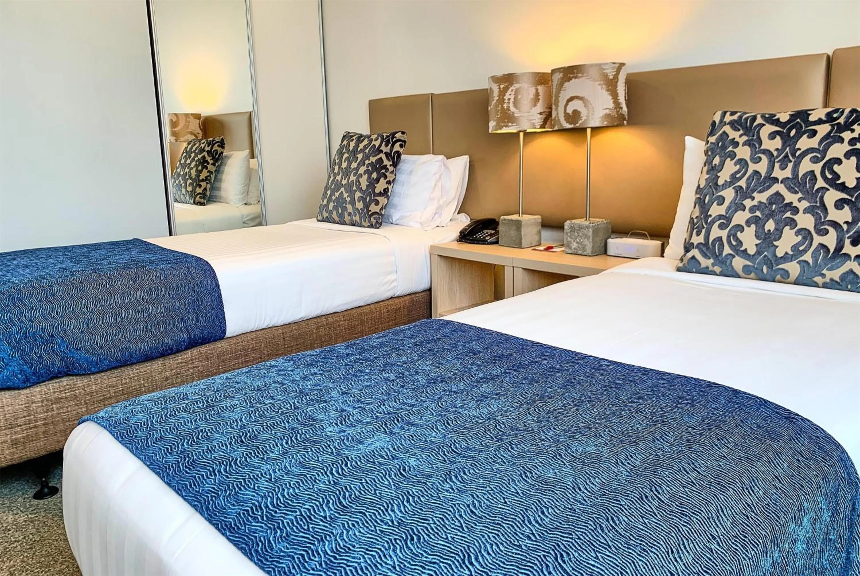 Photo of the whole room, Bed in Ramada Suites by Wyndham Albany