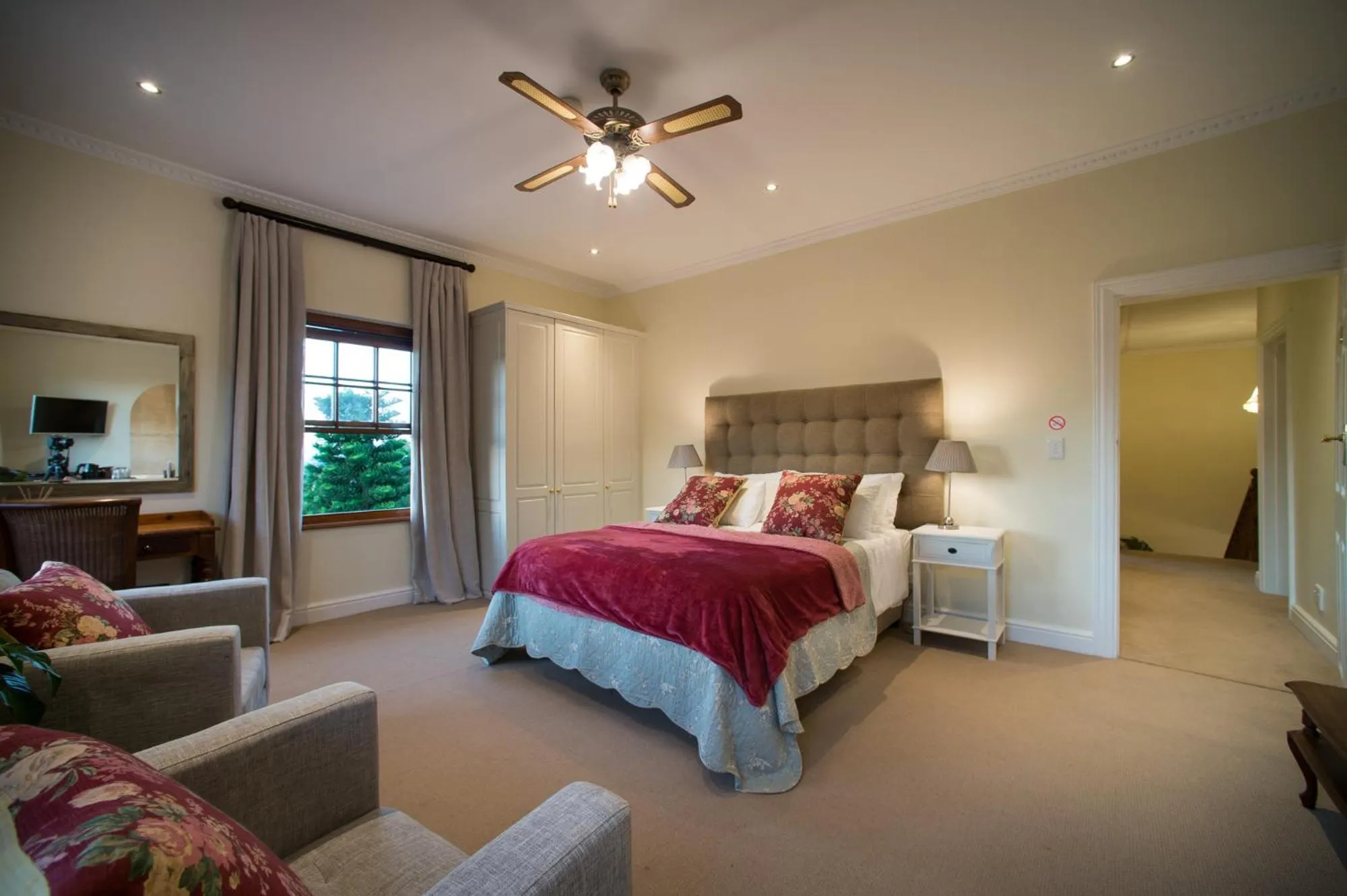 Bathroom, Bed in Boutique Villa Guesthouse