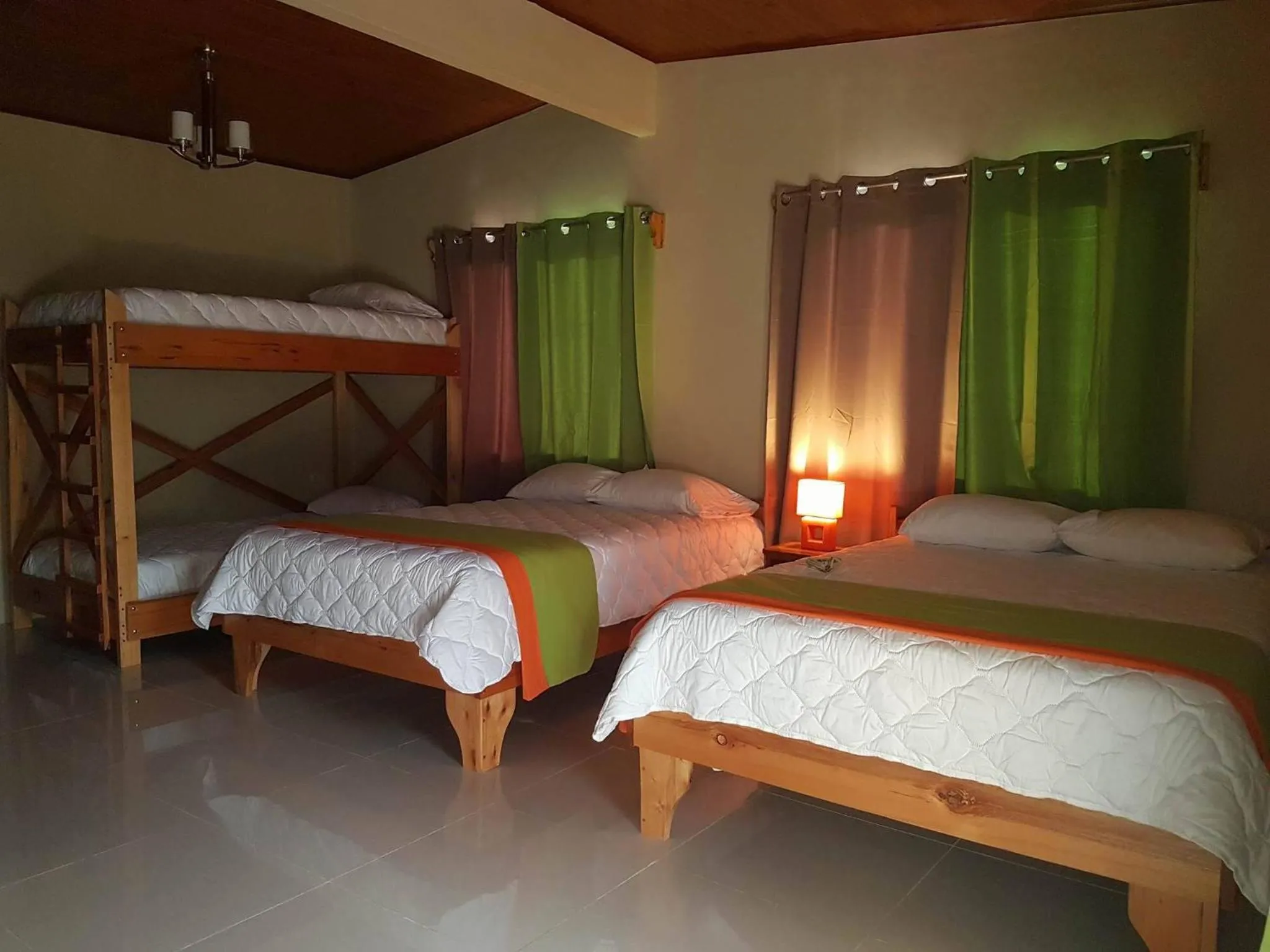 Shower, Bed in Mountain Faro Hotel