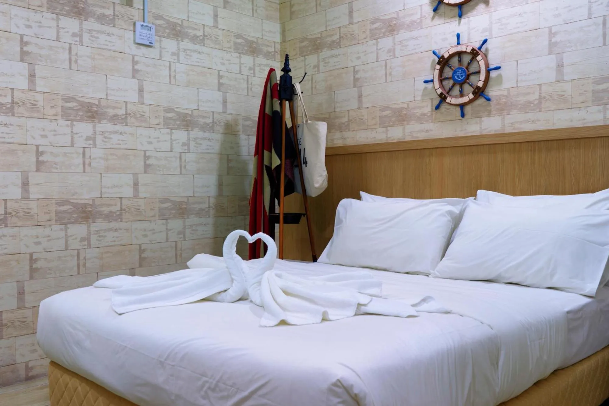 Bedroom, Bed in LightHouse Hotel & ShortStay @ Damansara Uptown