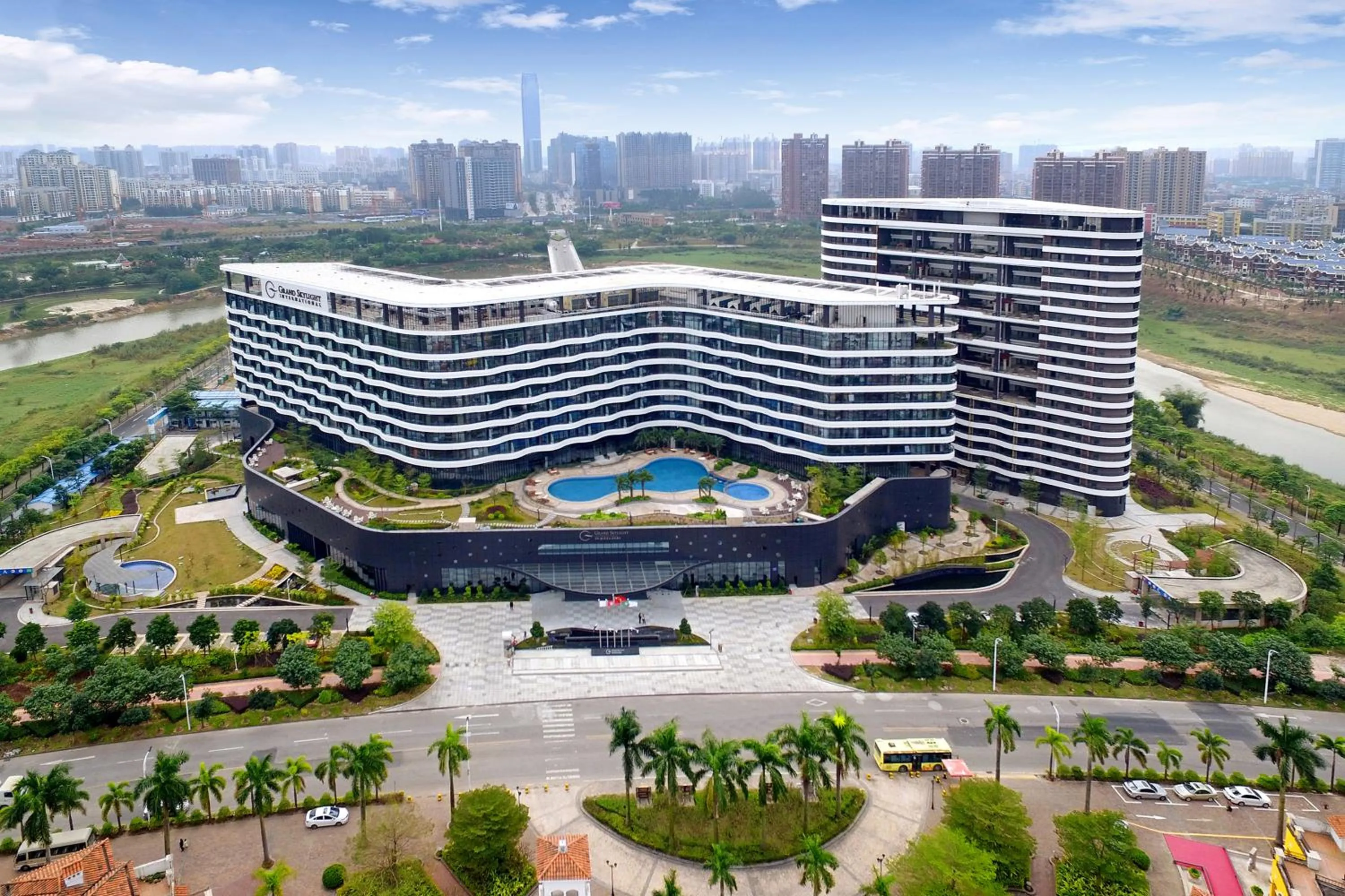 Property building in Grand Skylight International Hotel Huizhou