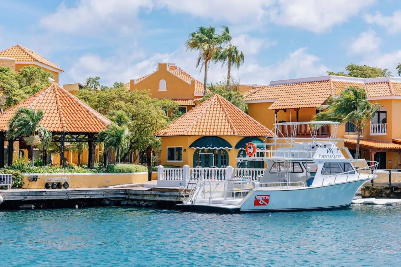 Activities in Harbour Village Beach Club