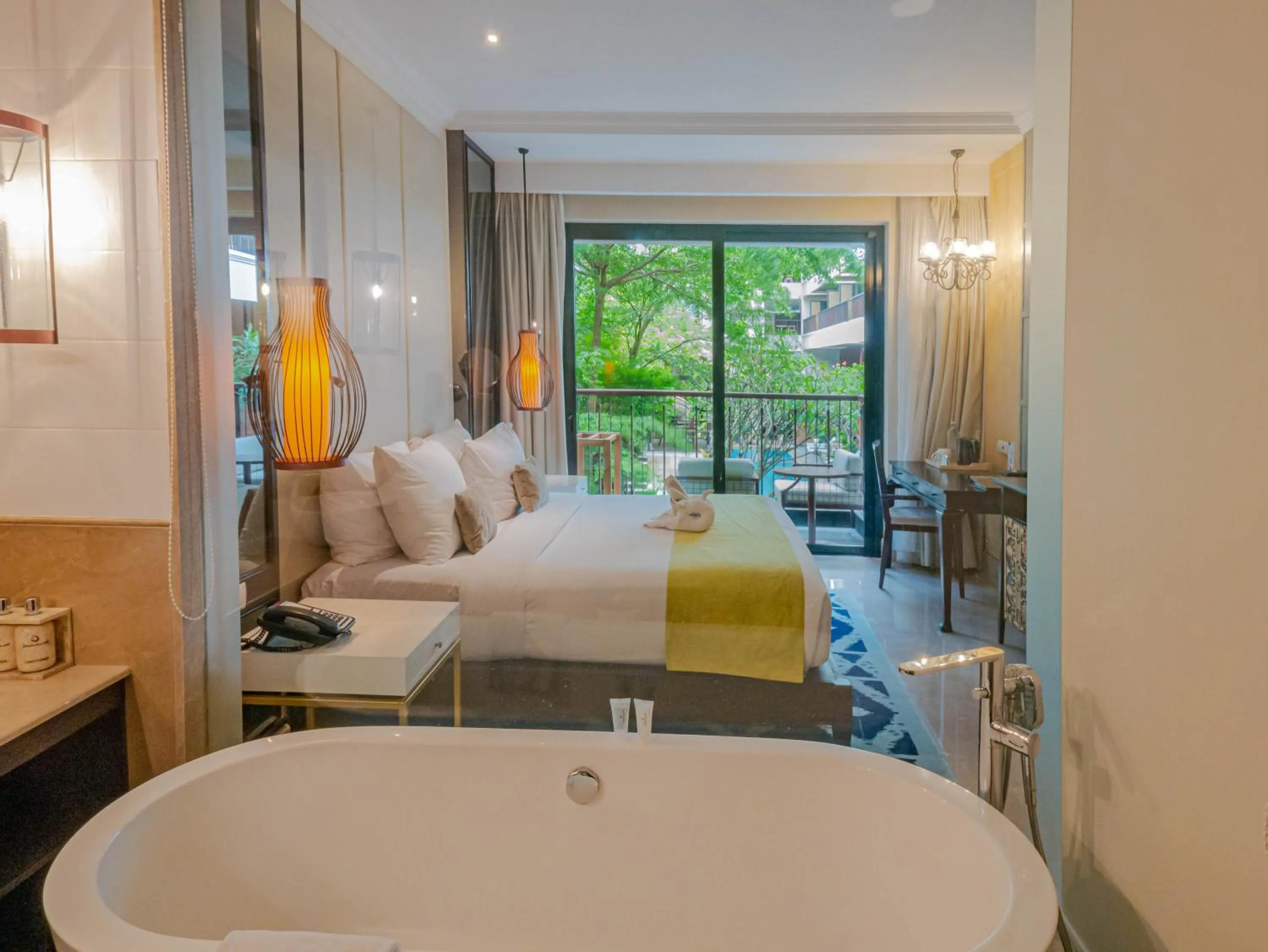 Bed in Jambuluwuk Oceano Seminyak Hotel