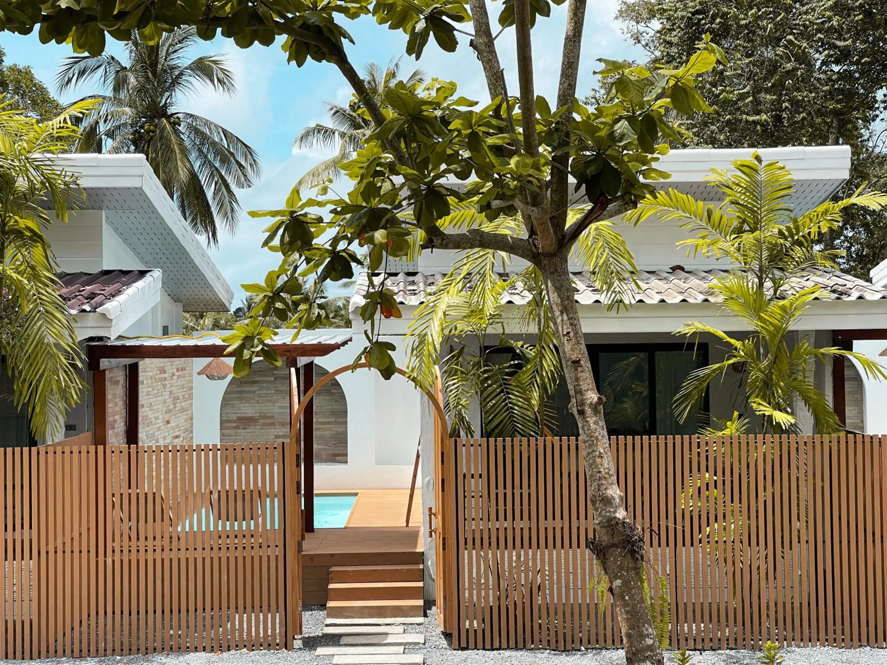 Facade/entrance in Dara Homestay