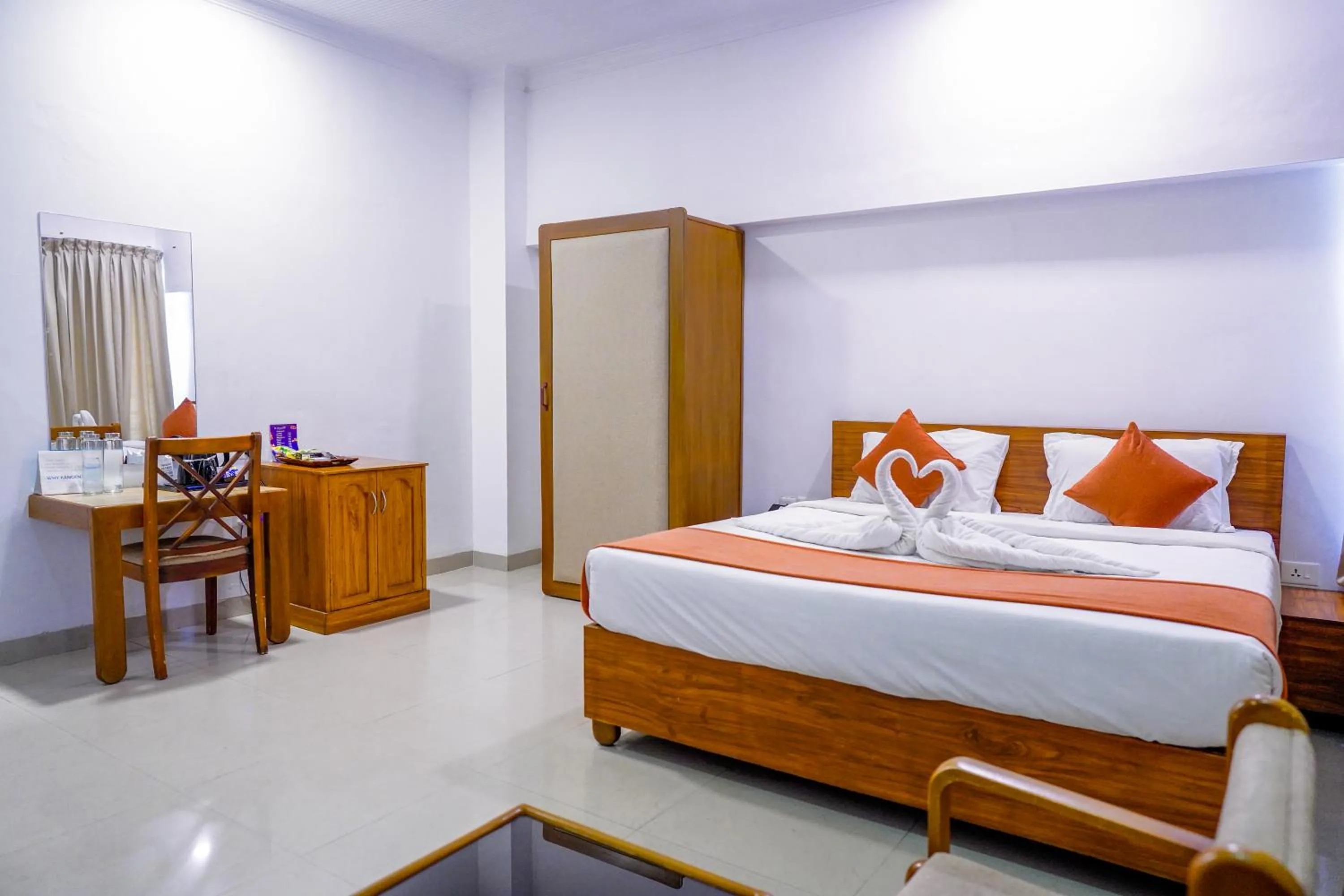 Bedroom, Bed in Casino Hotels Ltd