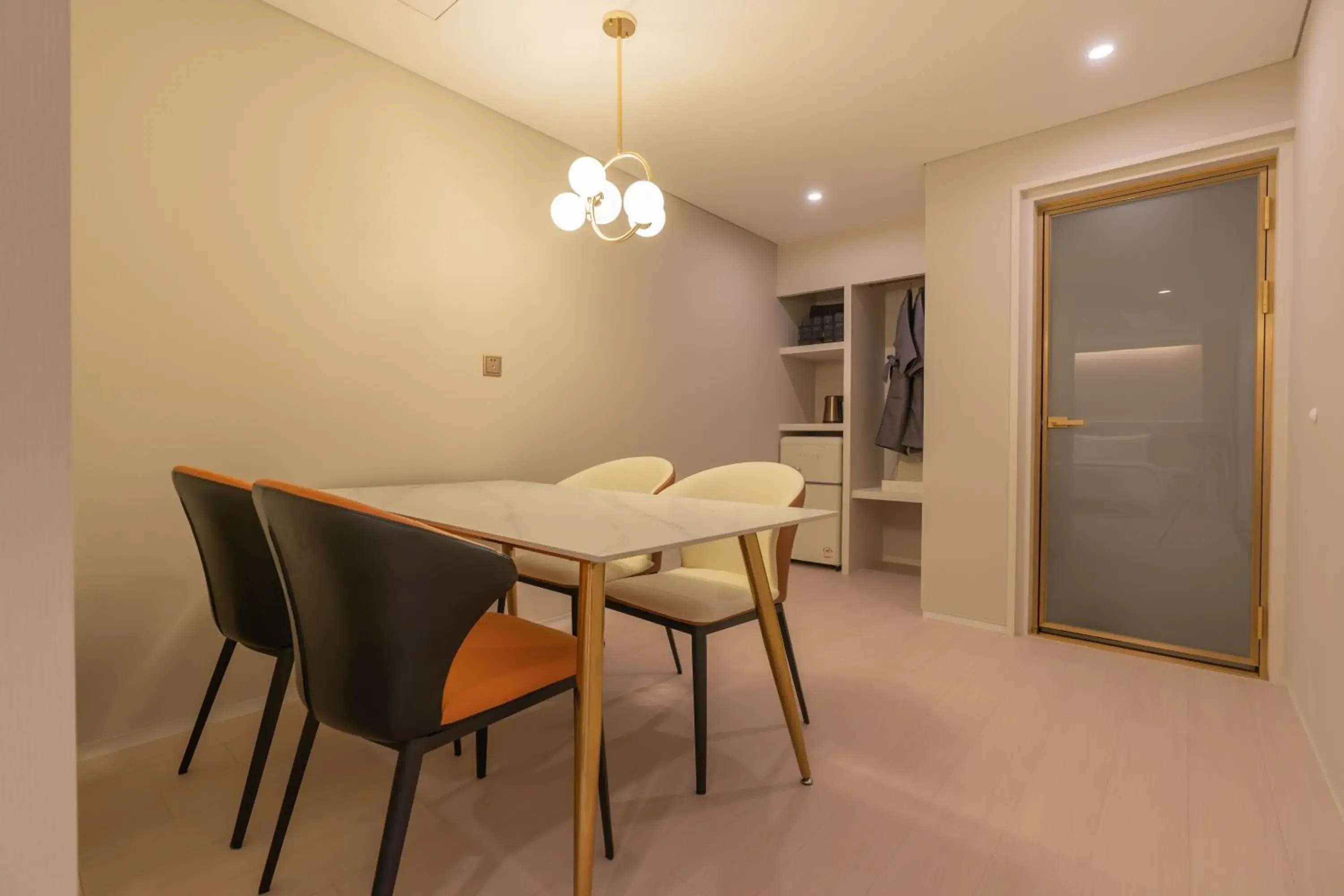 Family Suite in Denbasta Central Hotel Seomyeon Family Suite in Denbasta Central Hotel Seomyeon