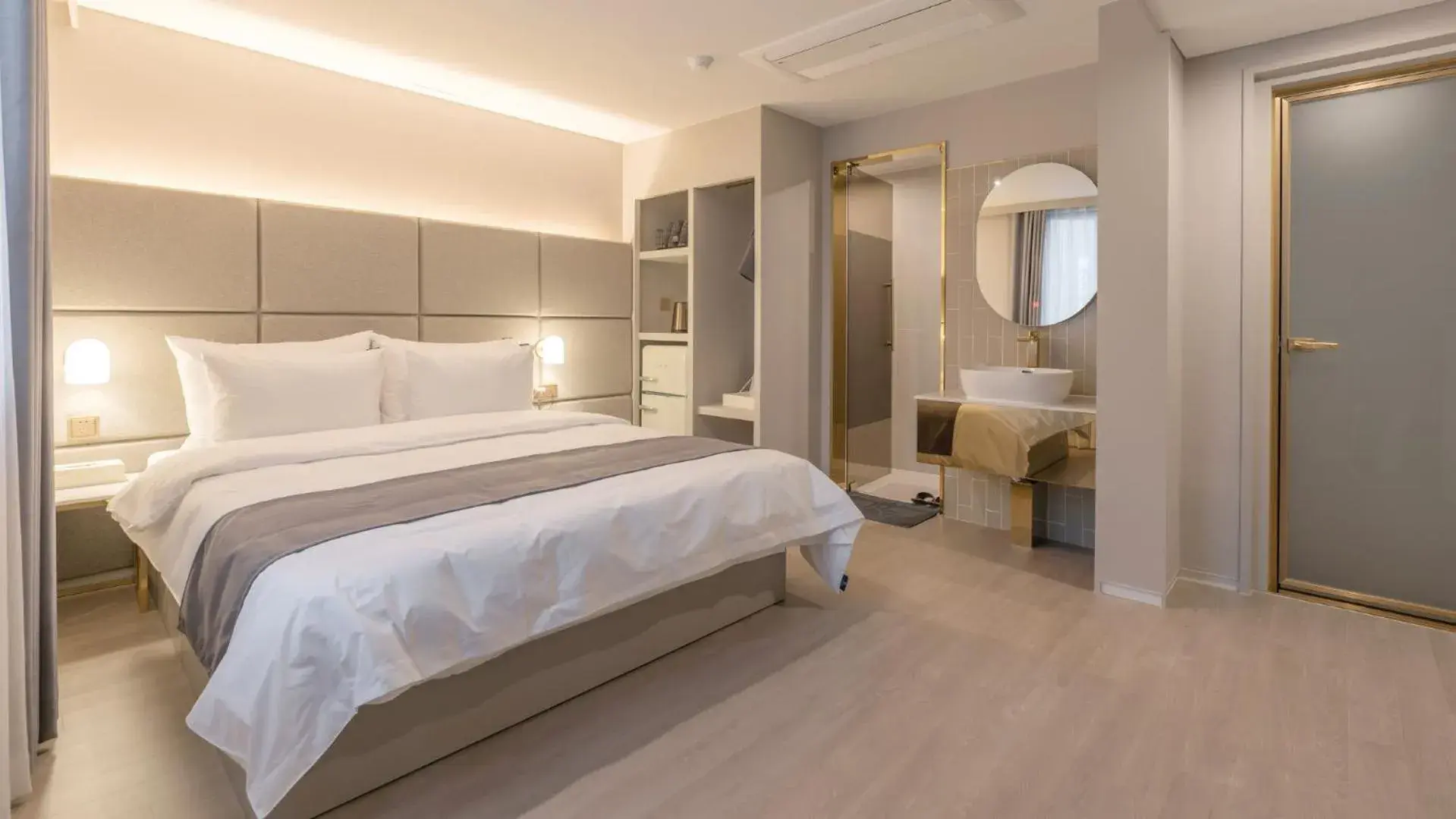 Standard King Room in Denbasta Central Hotel Seomyeon Standard King Room in Denbasta Central Hotel Seomyeon