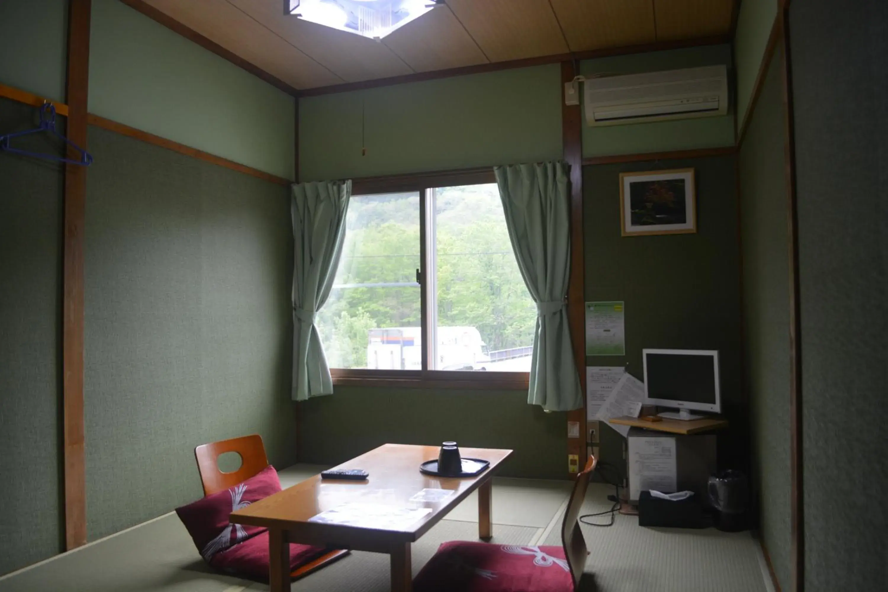 Japanese-Style Room with Shared Bathroom - single occupancy - Non-Smoking in Oirase Guest house KEIGETSU Japanese-Style Room with Shared Bathroom - single occupancy - Non-Smoking in Oirase Guest house KEIGETSU