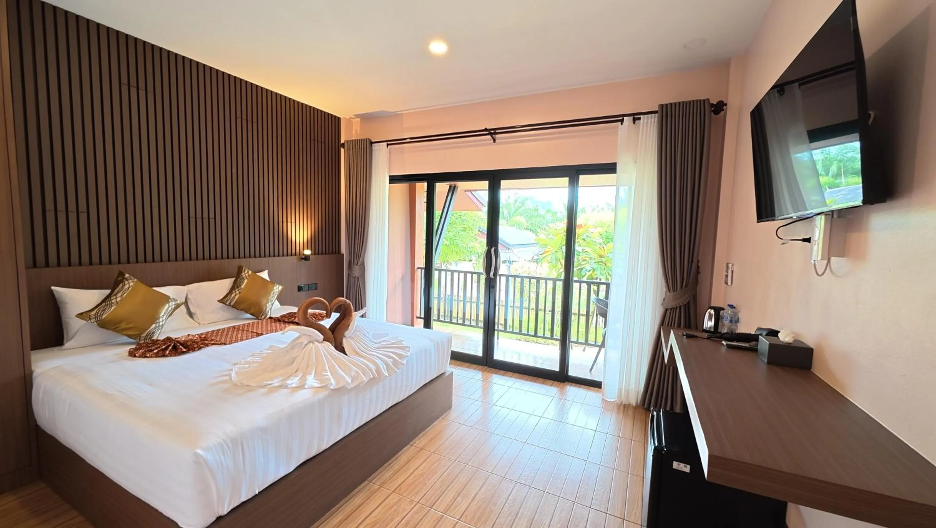 Bed in Palm Kiri Aonang Resort