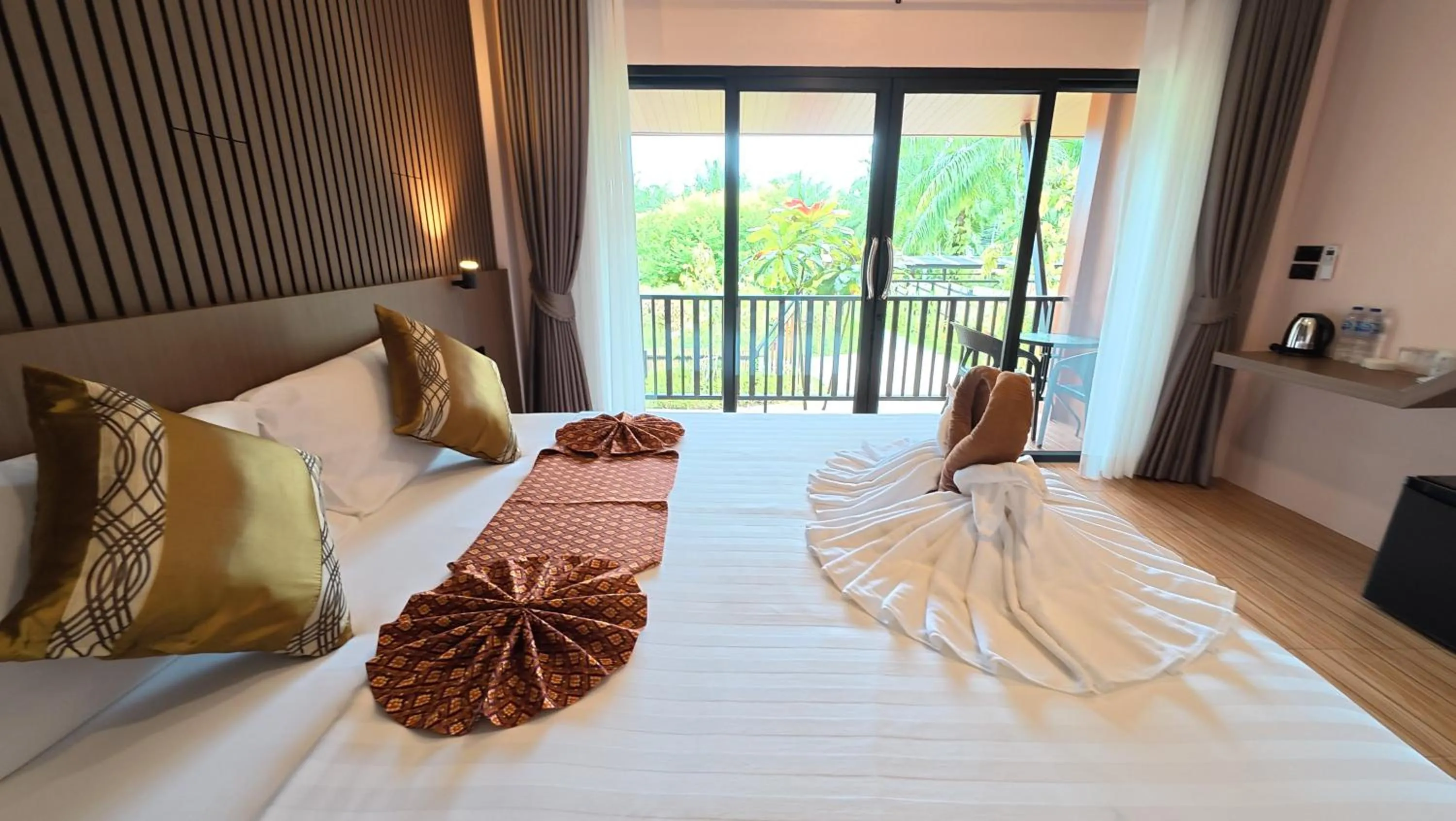 Bed in Palm Kiri Aonang Resort