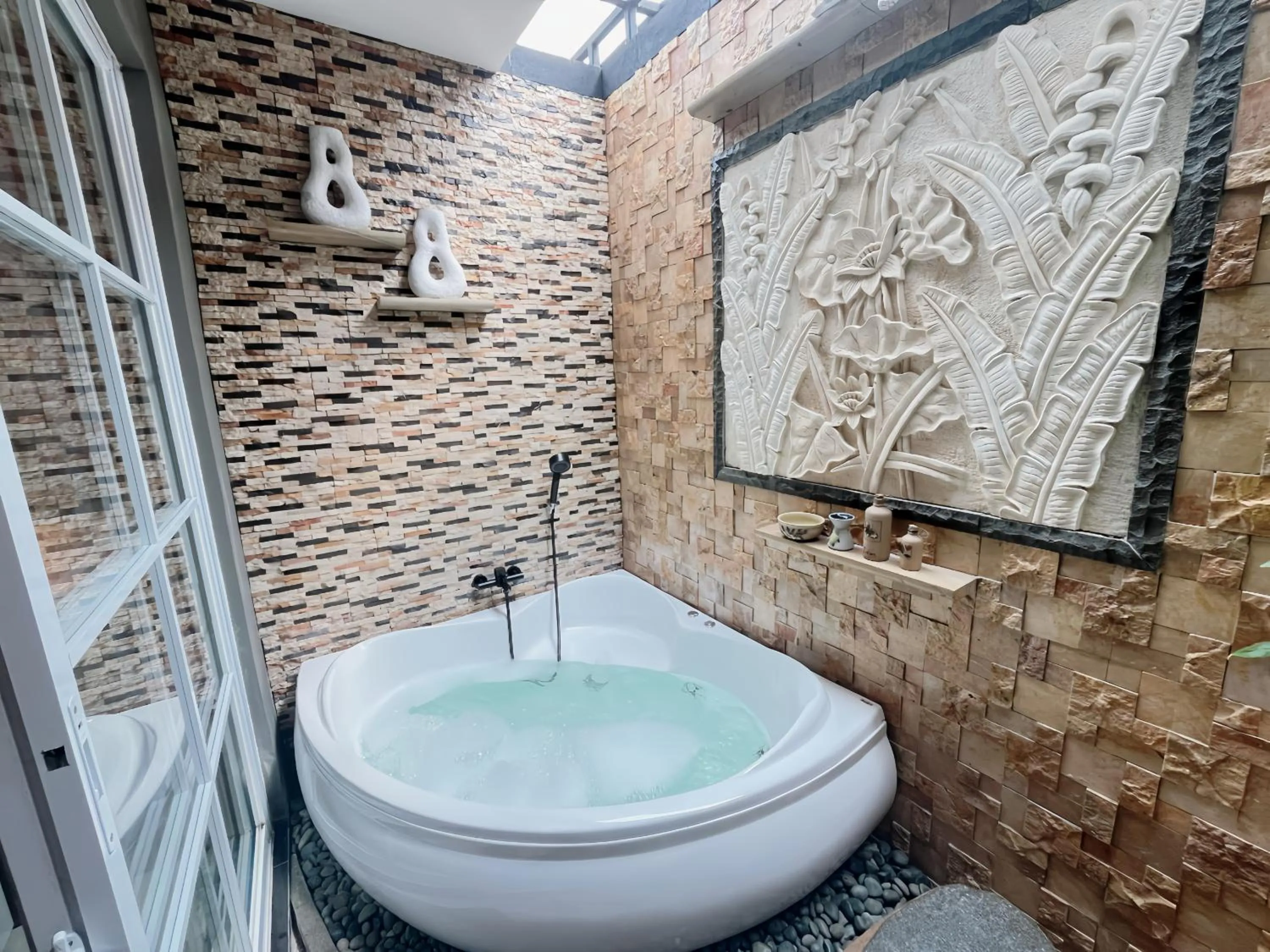 Area and facilities in Verse Lite Hotel Gajah Mada