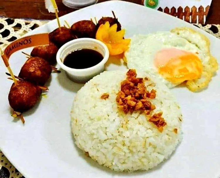 Asian breakfast in Alona's Traditional Filipino Home near 100 Islands Wharf