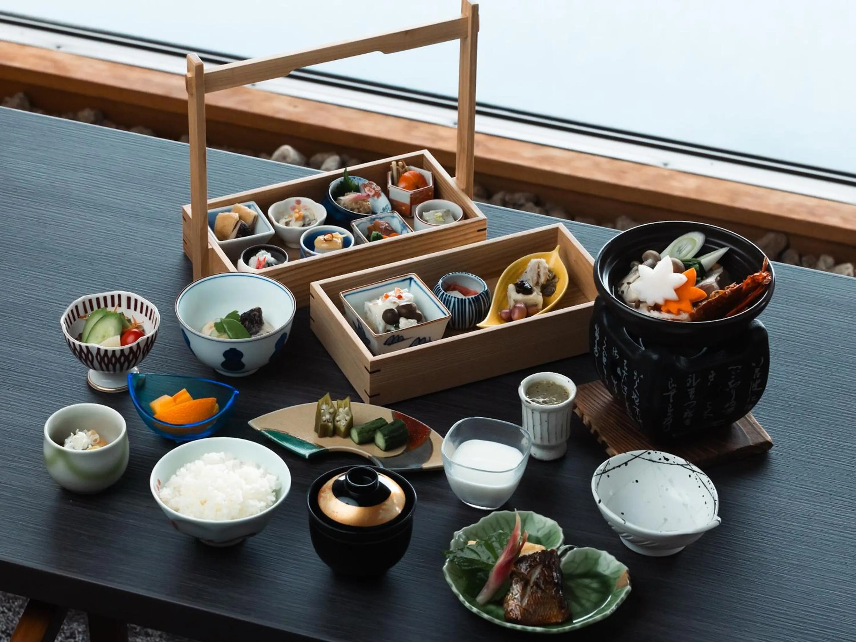 Breakfast in IZU RETREAT by Onko Chishin