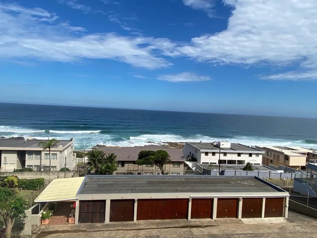 Sea view in Playa Del Mar 12