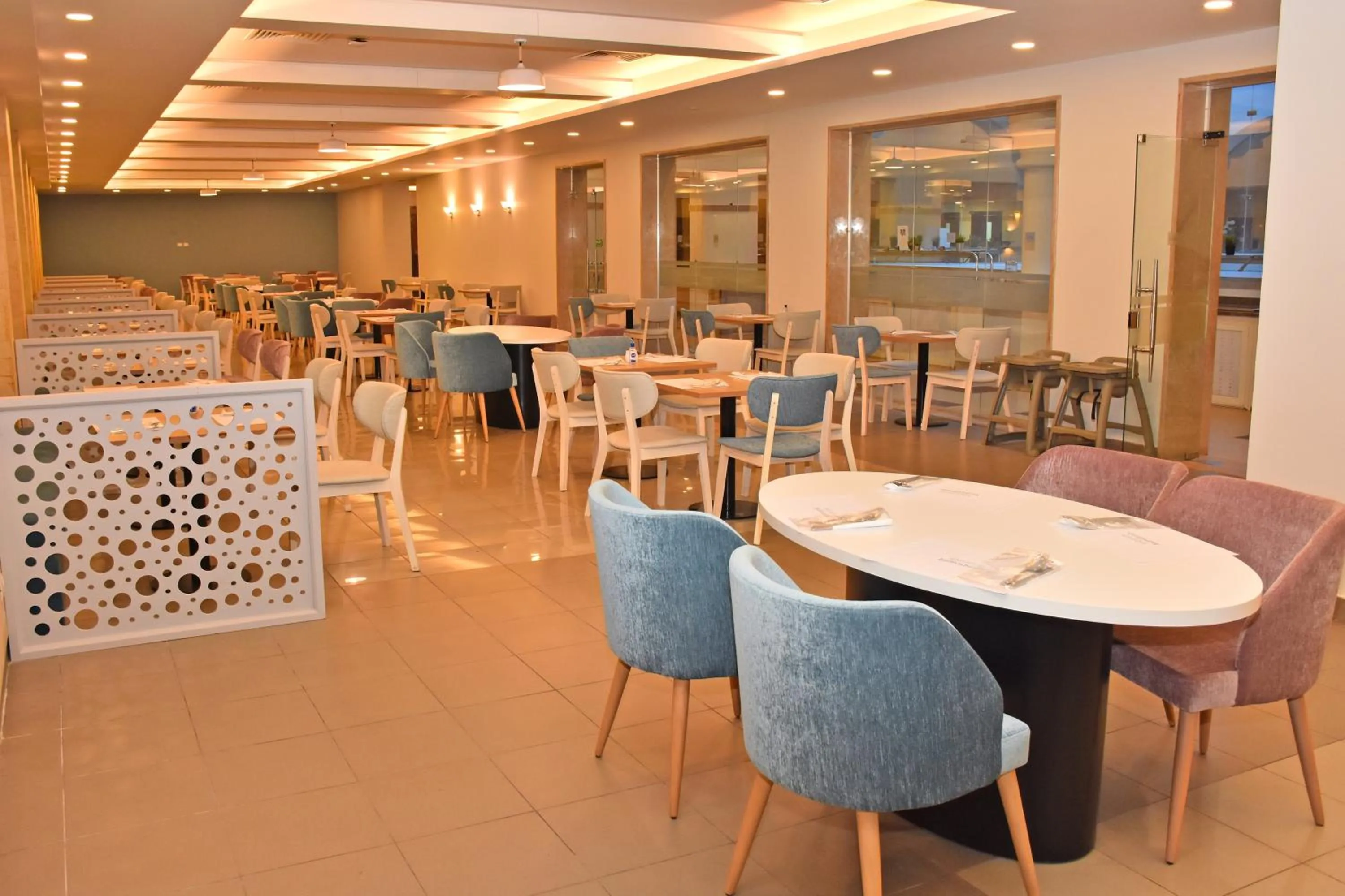 Restaurant/places to eat in Marina Resort Port Ghalib, a member of Radisson Individuals
