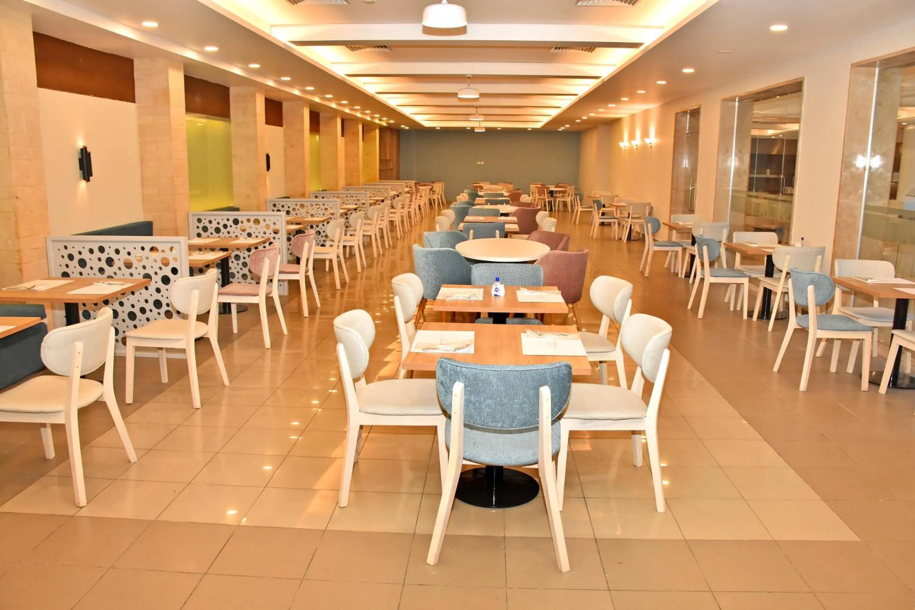 Restaurant/places to eat in Marina Resort Port Ghalib, a member of Radisson Individuals