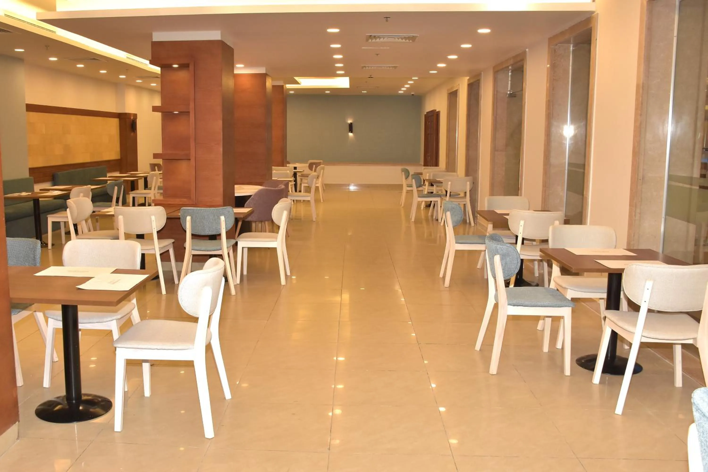 Restaurant/places to eat in Marina Resort Port Ghalib, a member of Radisson Individuals