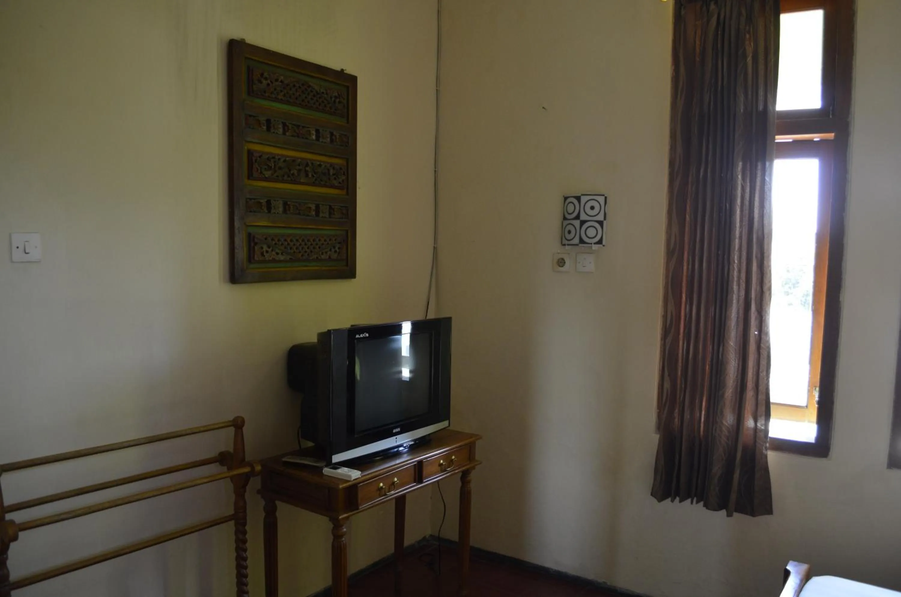 TV and multimedia in Sartika Family Prawirotaman