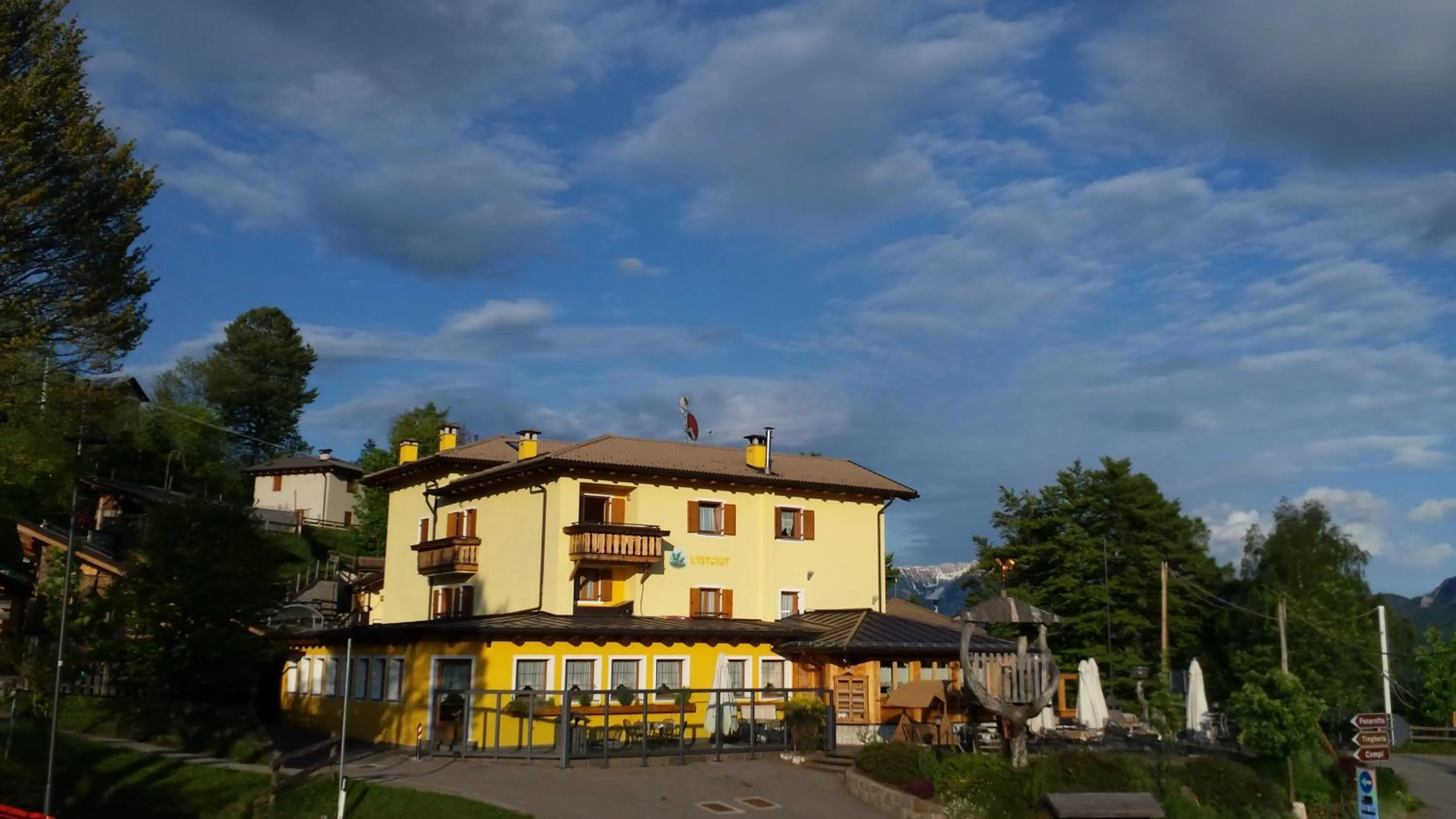 Property building in Garnì & Wellness Anderle