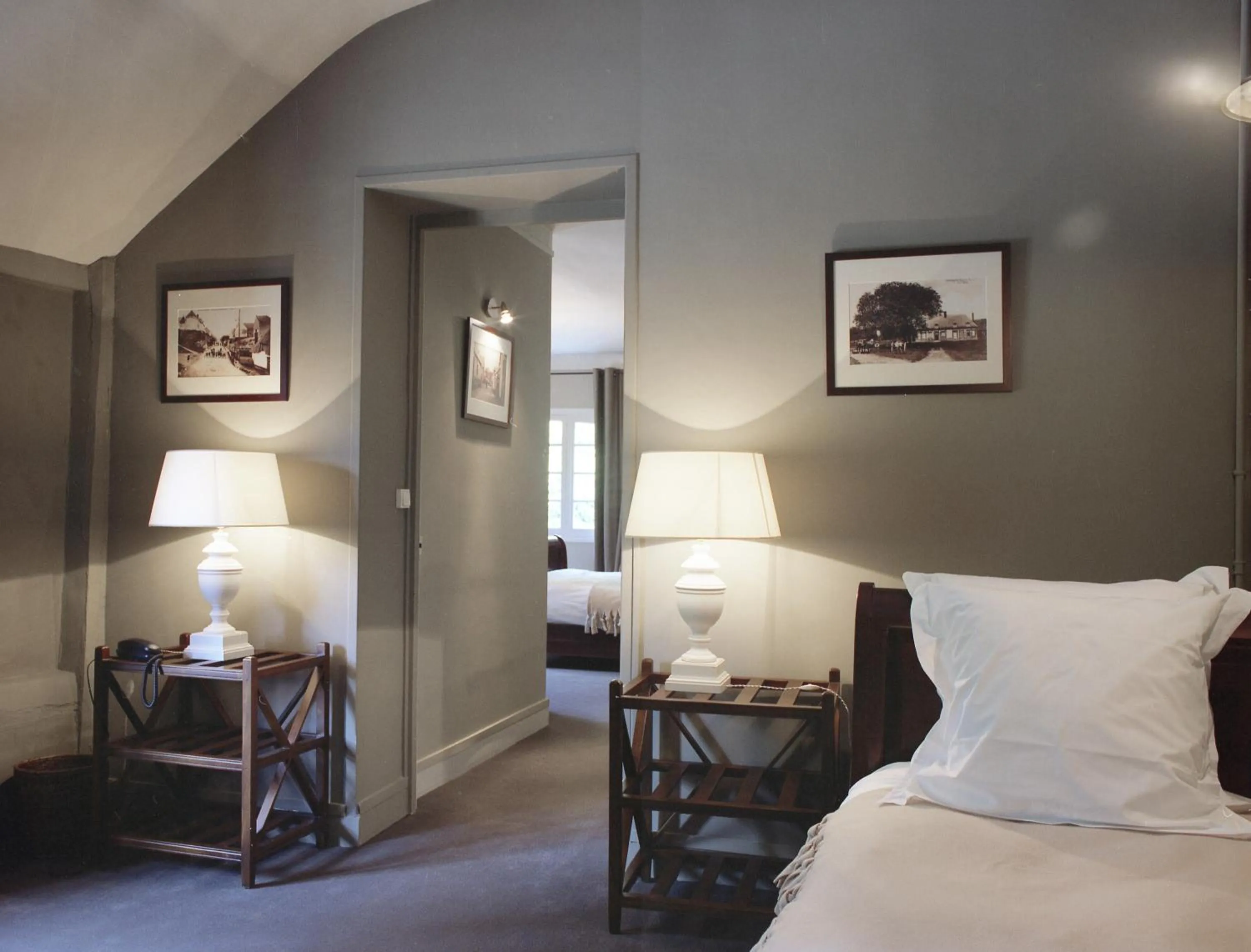 Other, Bed in Hôtel La Licorne & Spa