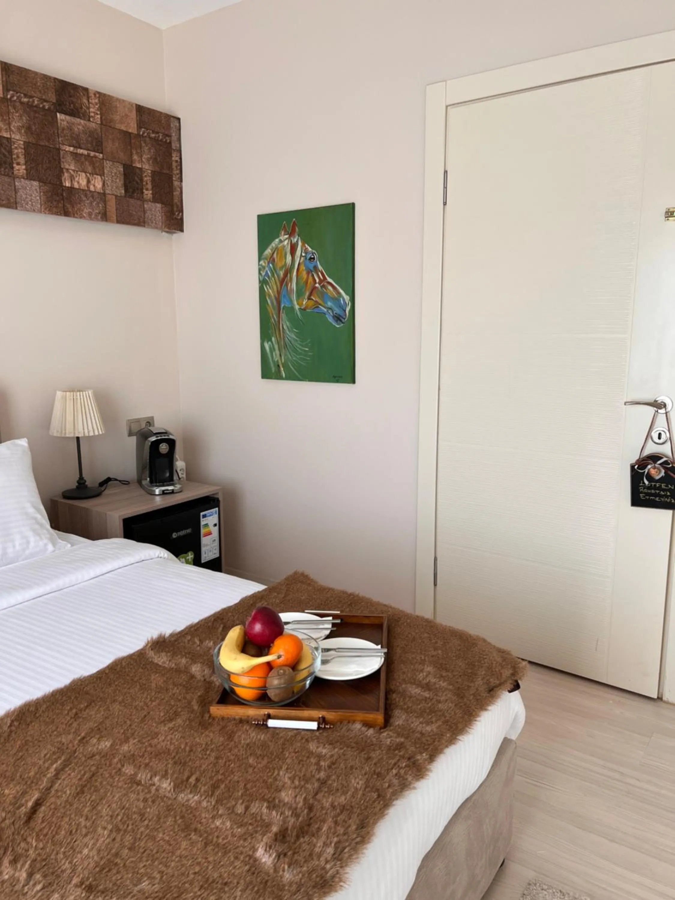 Bed in B. Equine Range Hotel