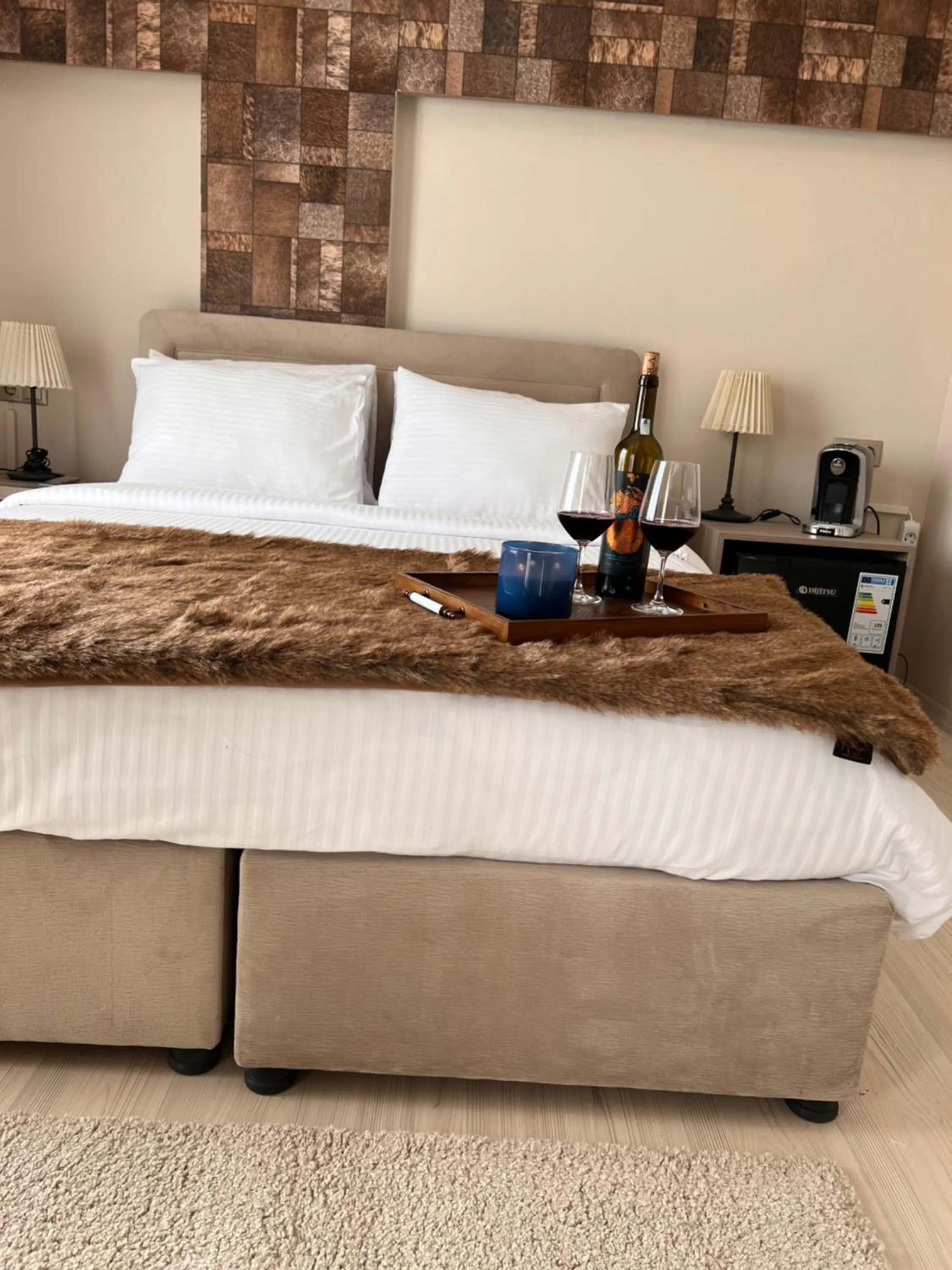 Bed in B. Equine Range Hotel