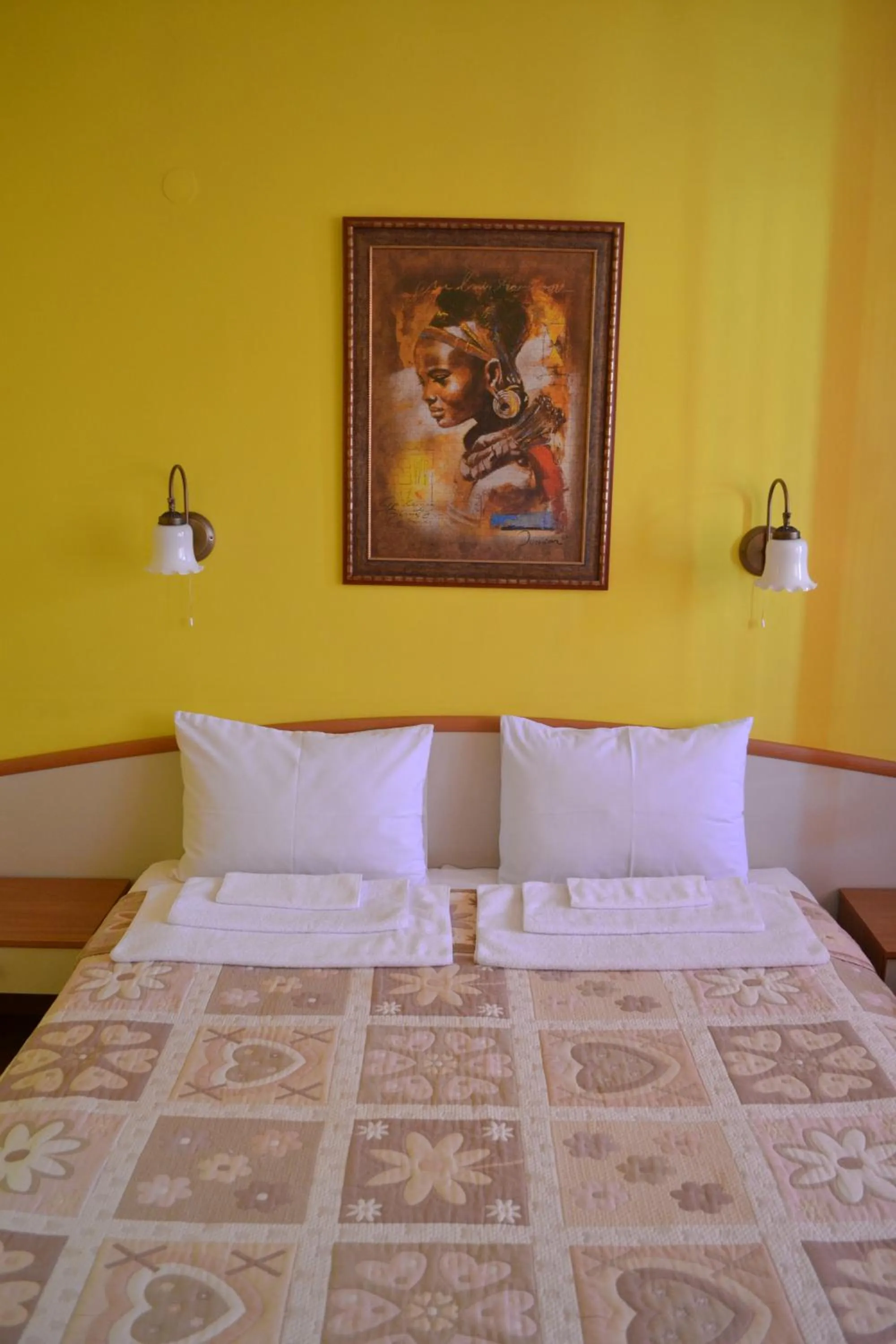 Photo of the whole room, Bed in Hotel Perla