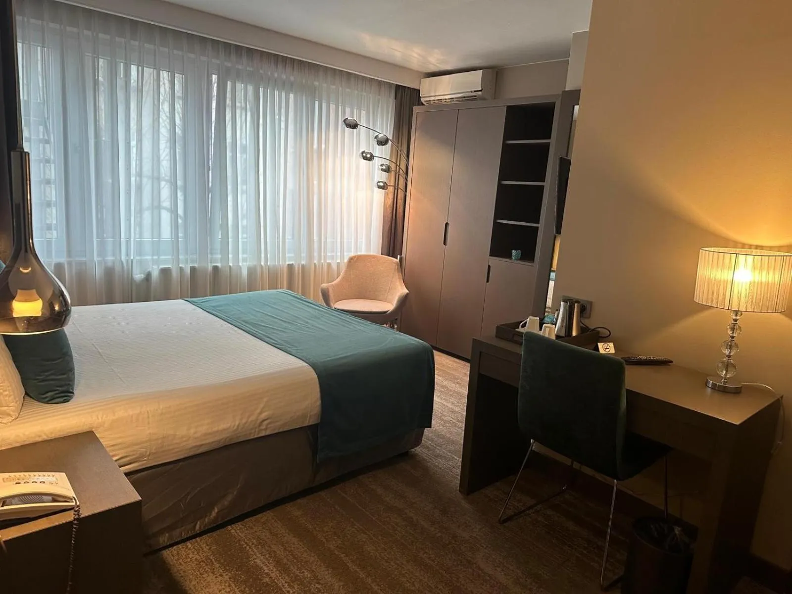 Bedroom, Bed in Hotel Agenda Louise