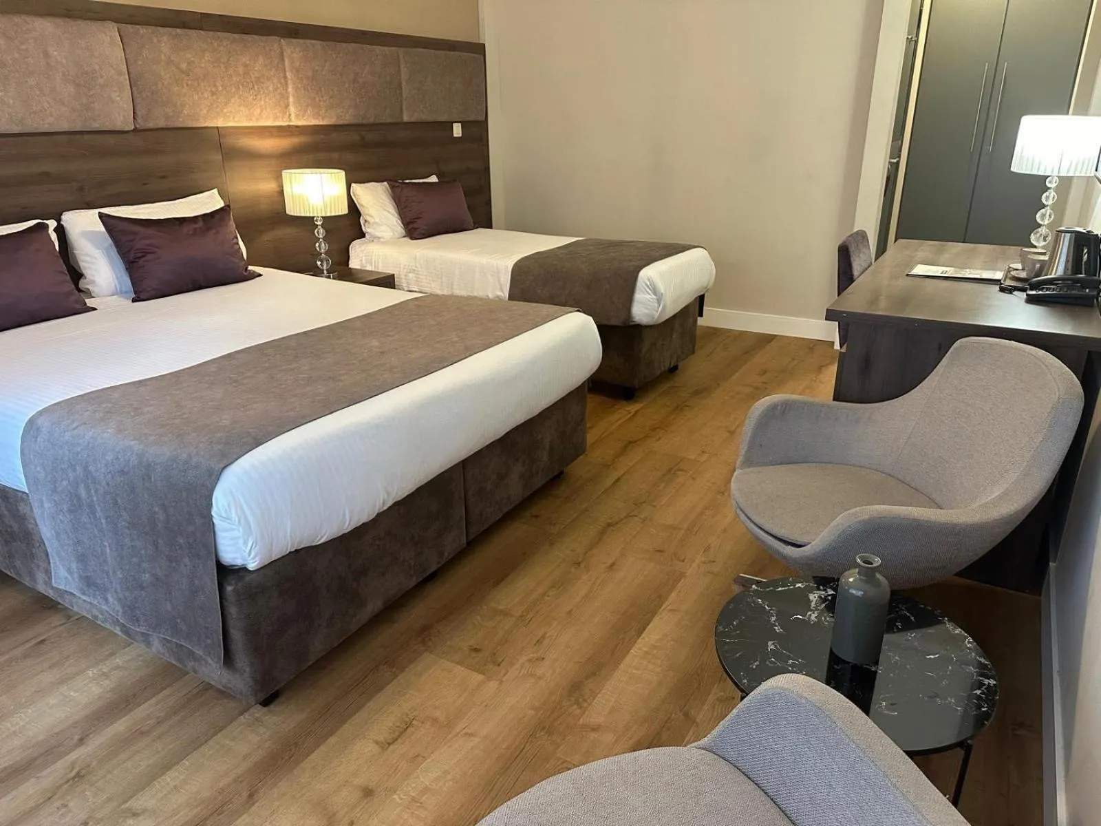 Bedroom, Bed in Hotel Agenda Louise