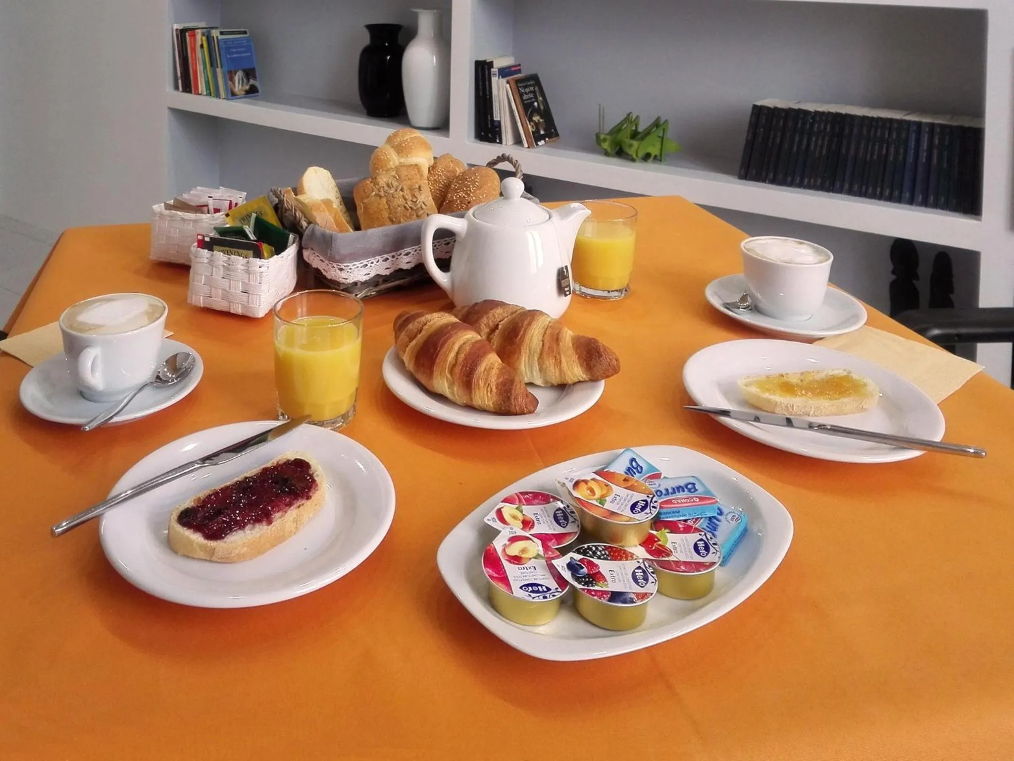 Italian breakfast in 14 B&B