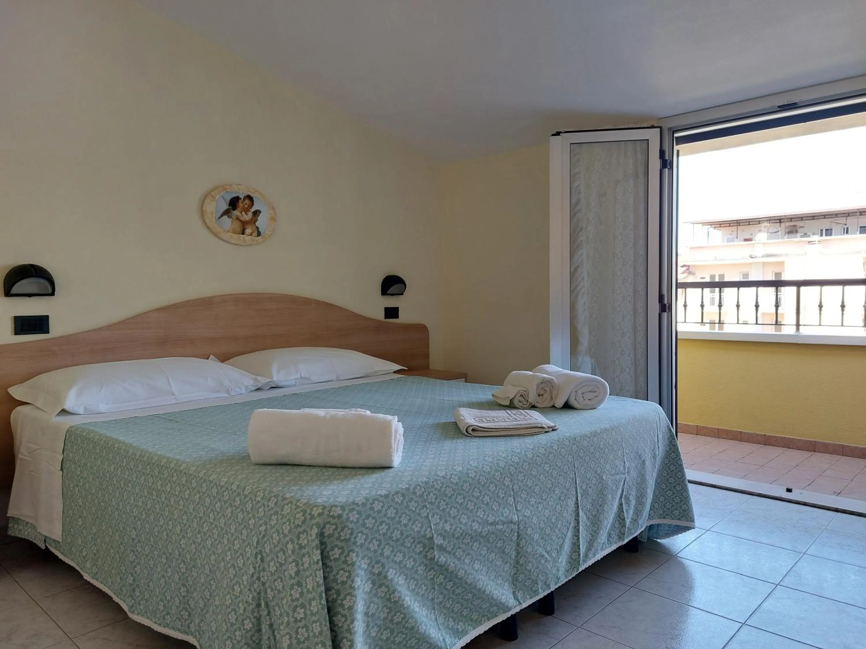 Bed in Hotel Villa Aurora