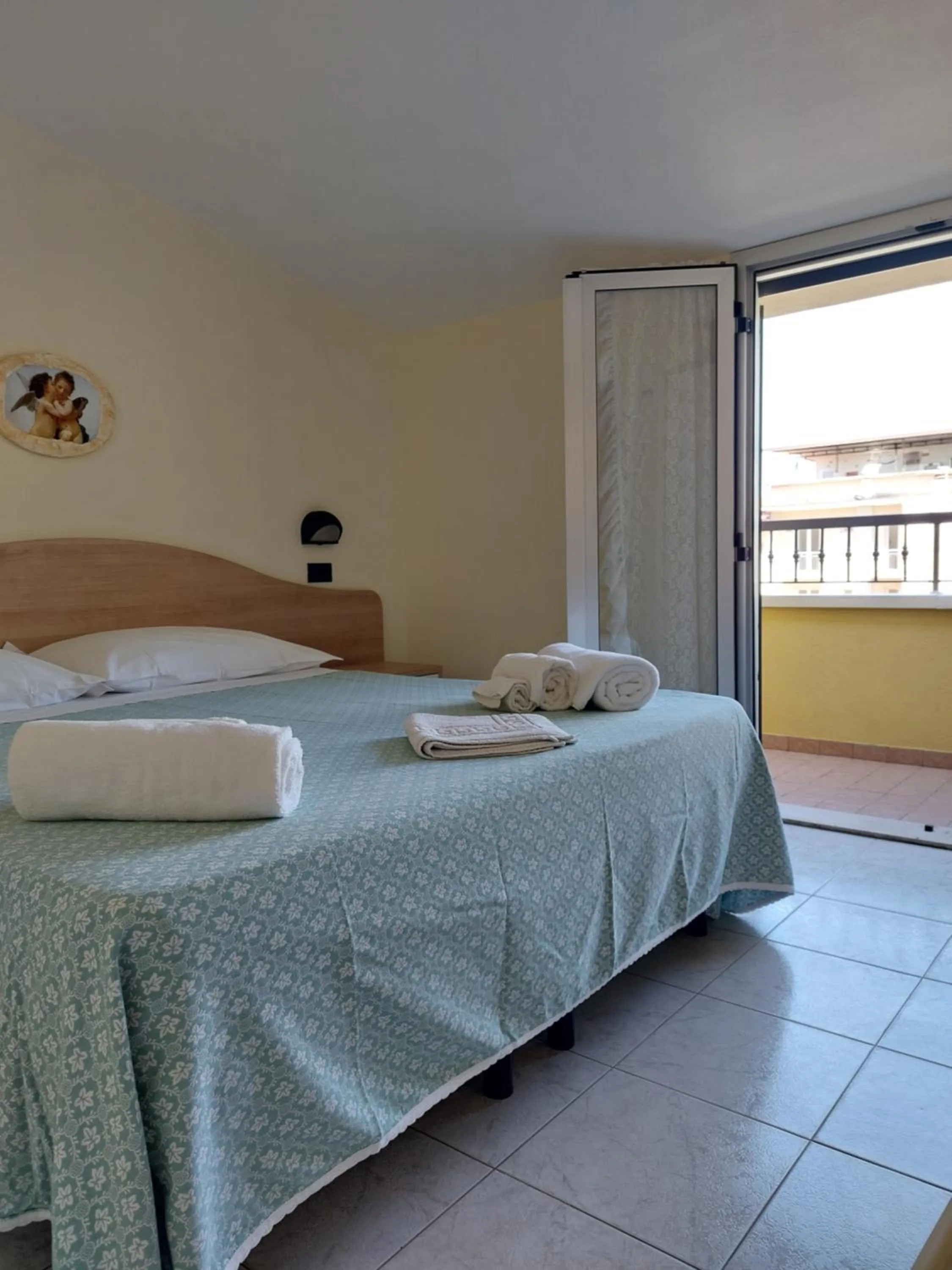 Bed in Hotel Villa Aurora