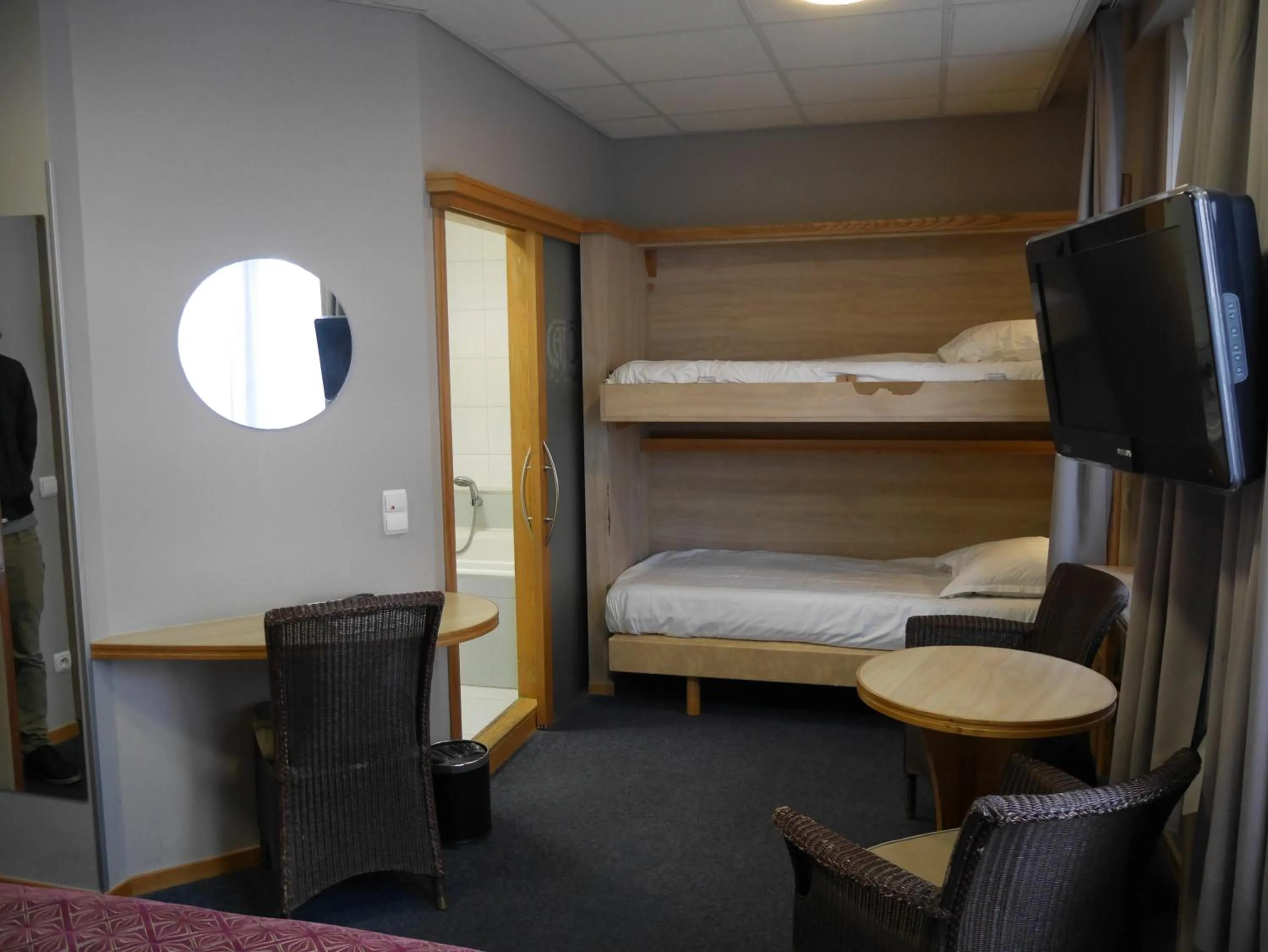 bunk bed, Bed in Hotel Cajou