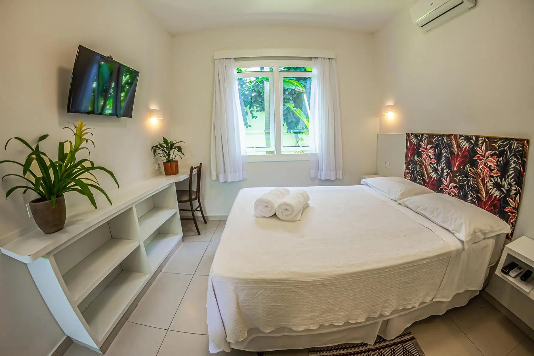 Bedroom, Bed in Pousada Ipê