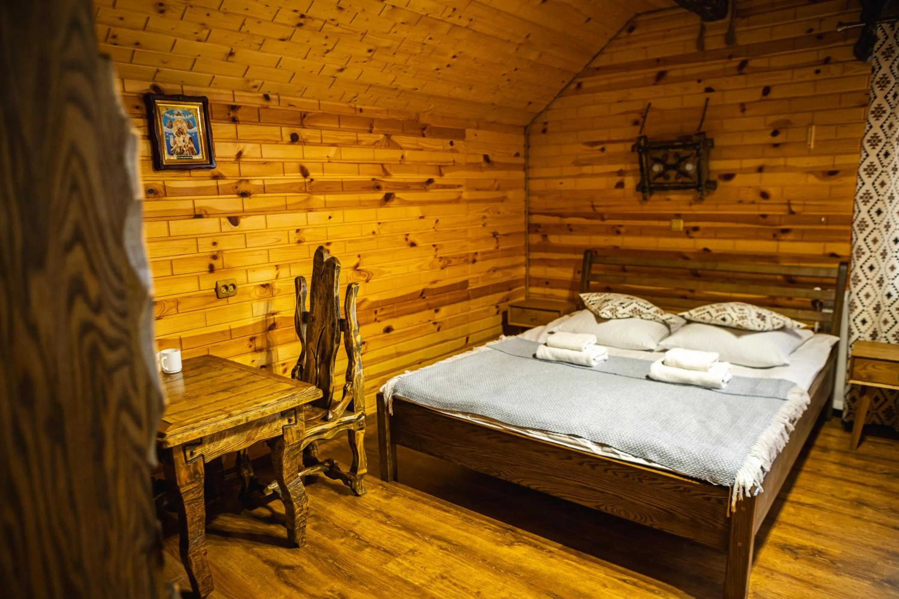 Bed in Zatyshok nad Prutom