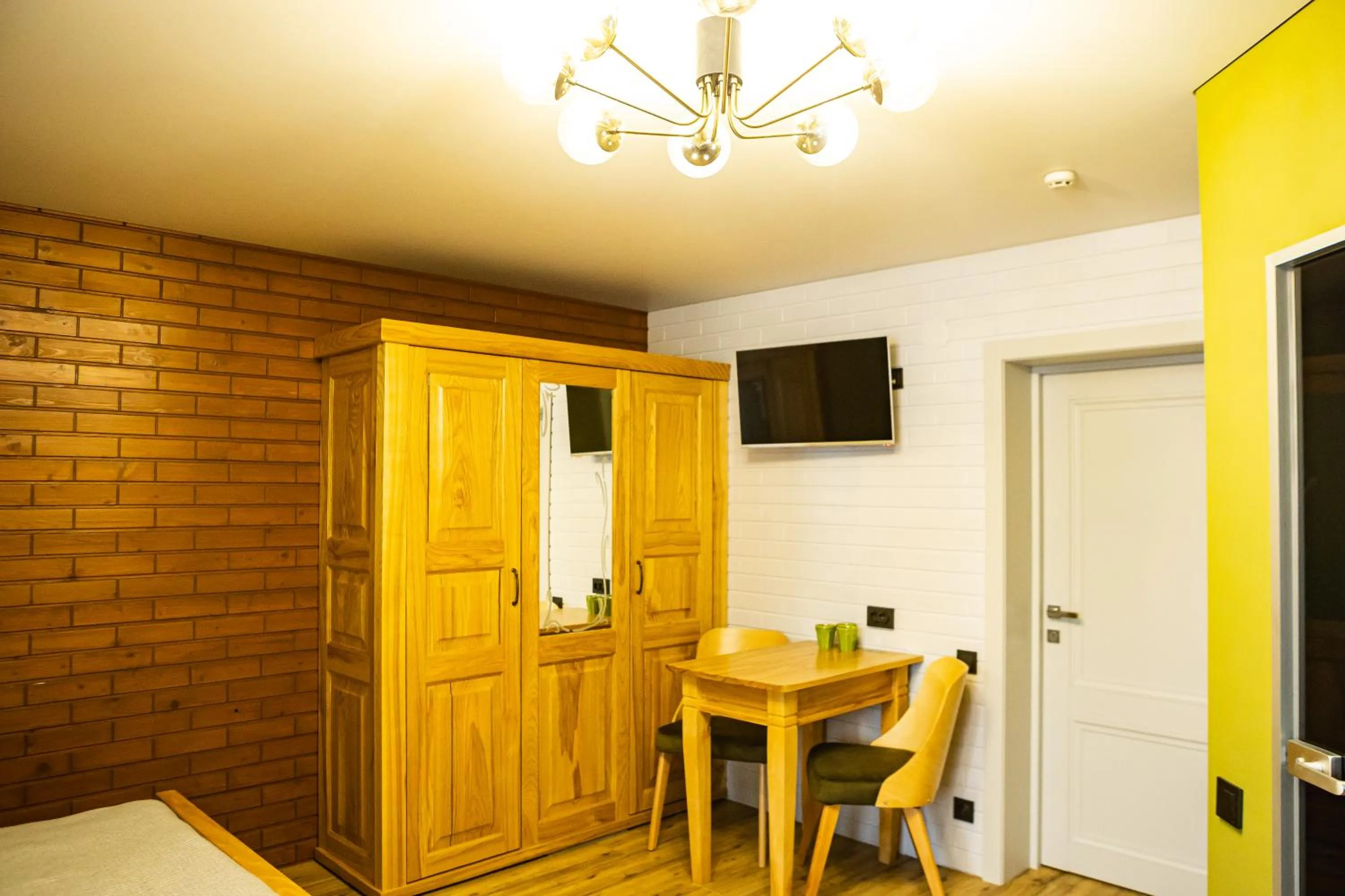 TV and multimedia in Zatyshok nad Prutom