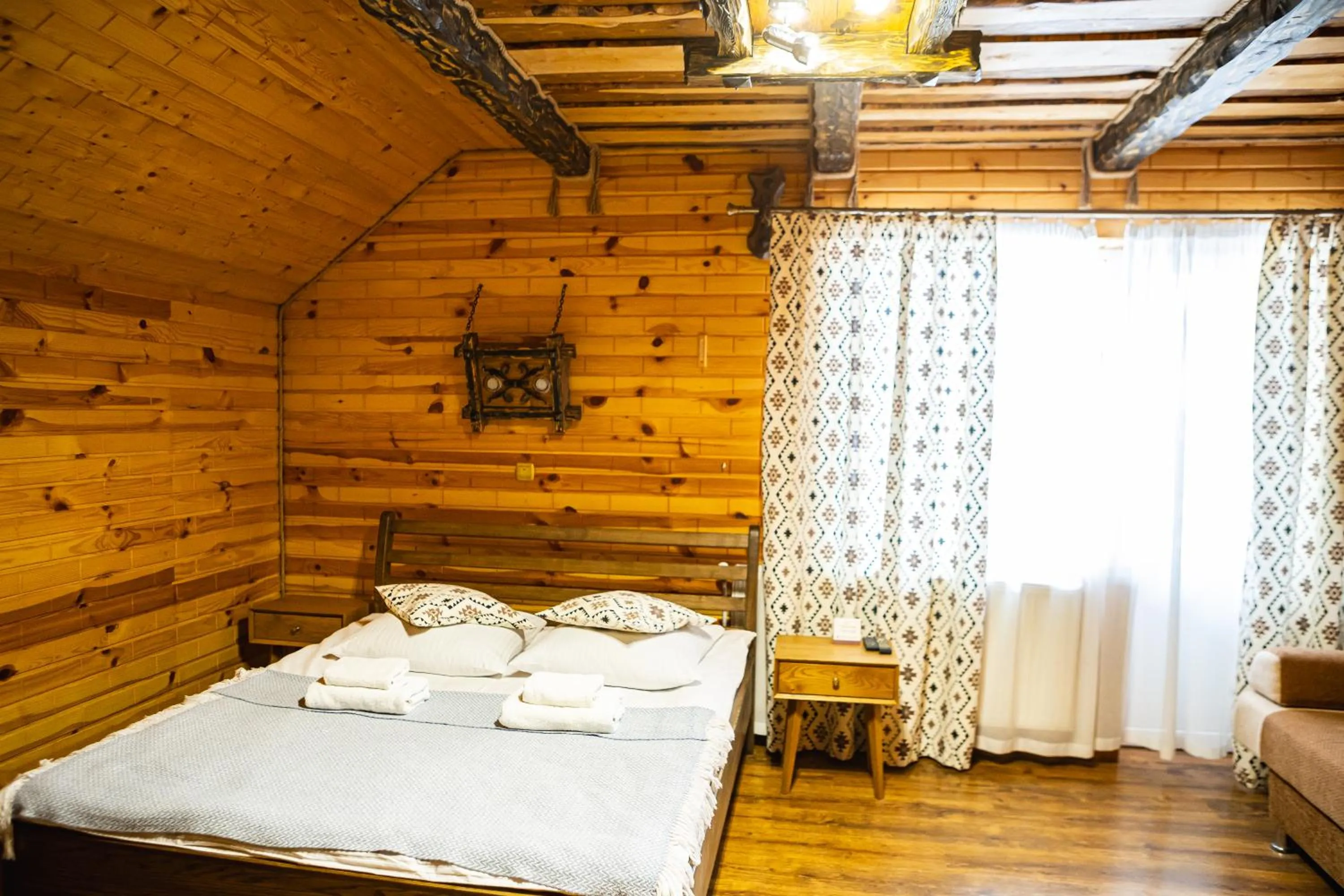Bed in Zatyshok nad Prutom