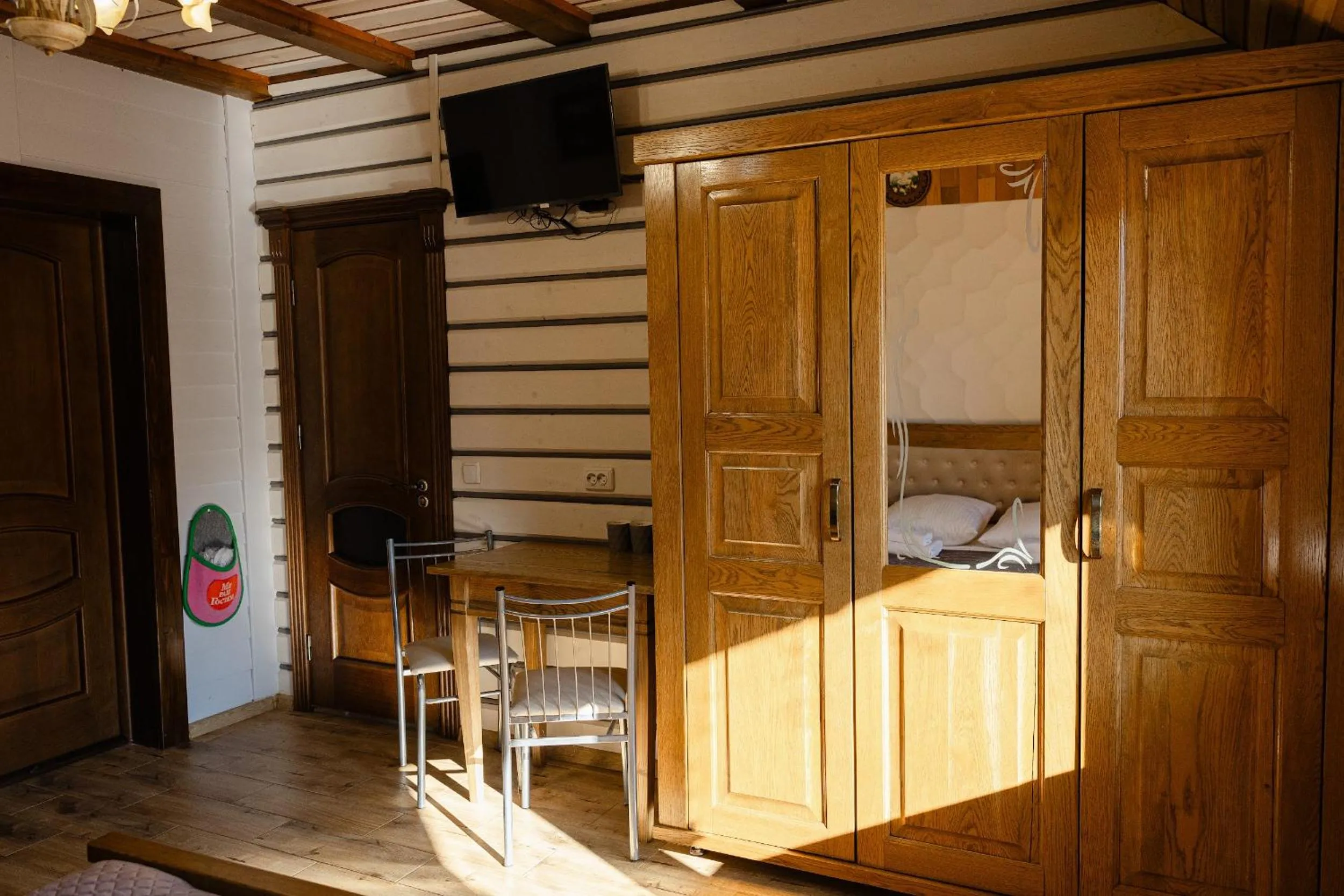 furniture in Zatyshok nad Prutom