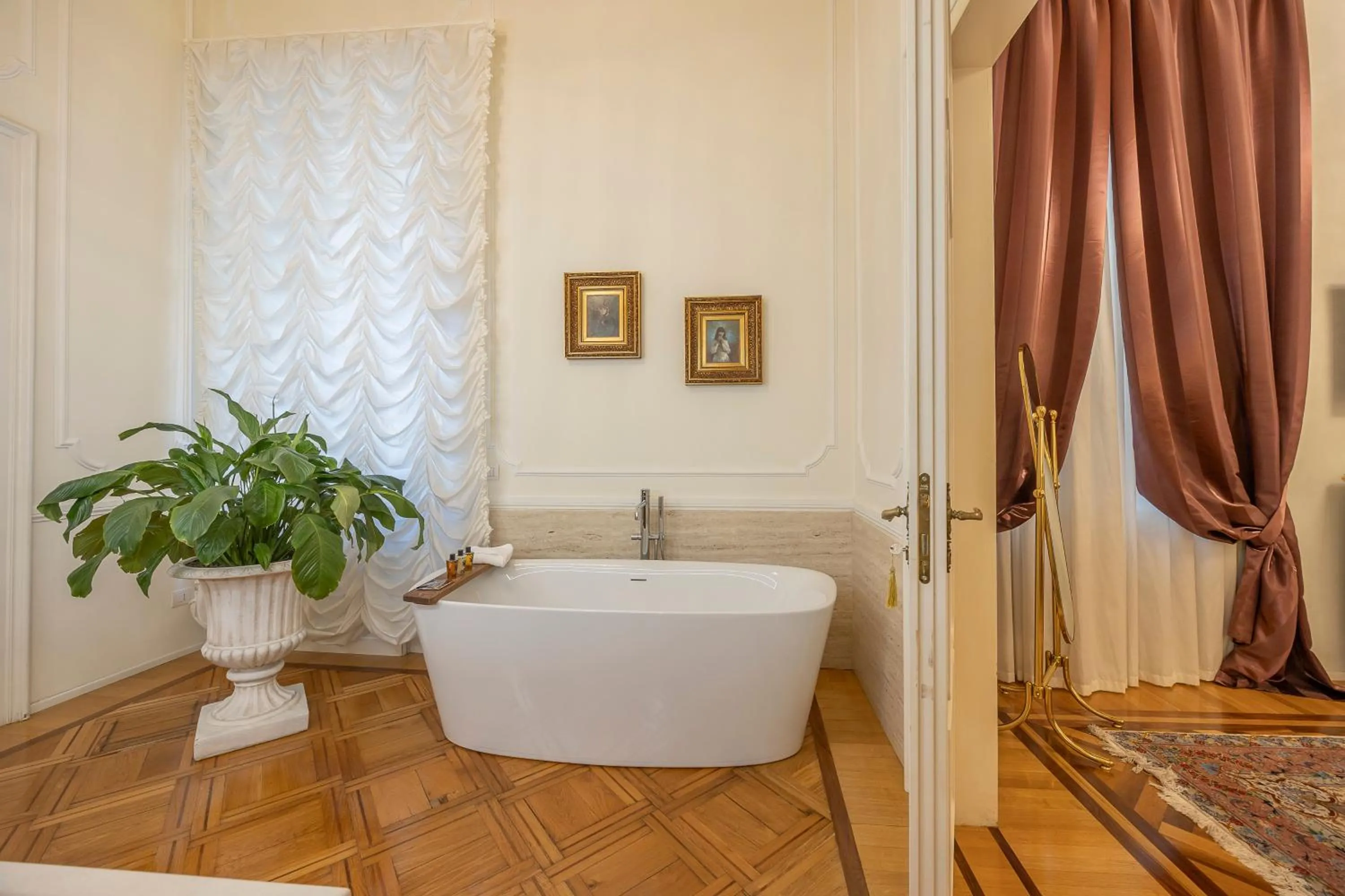 Bathroom in Palazzo Monga Boutique Guesthouse
