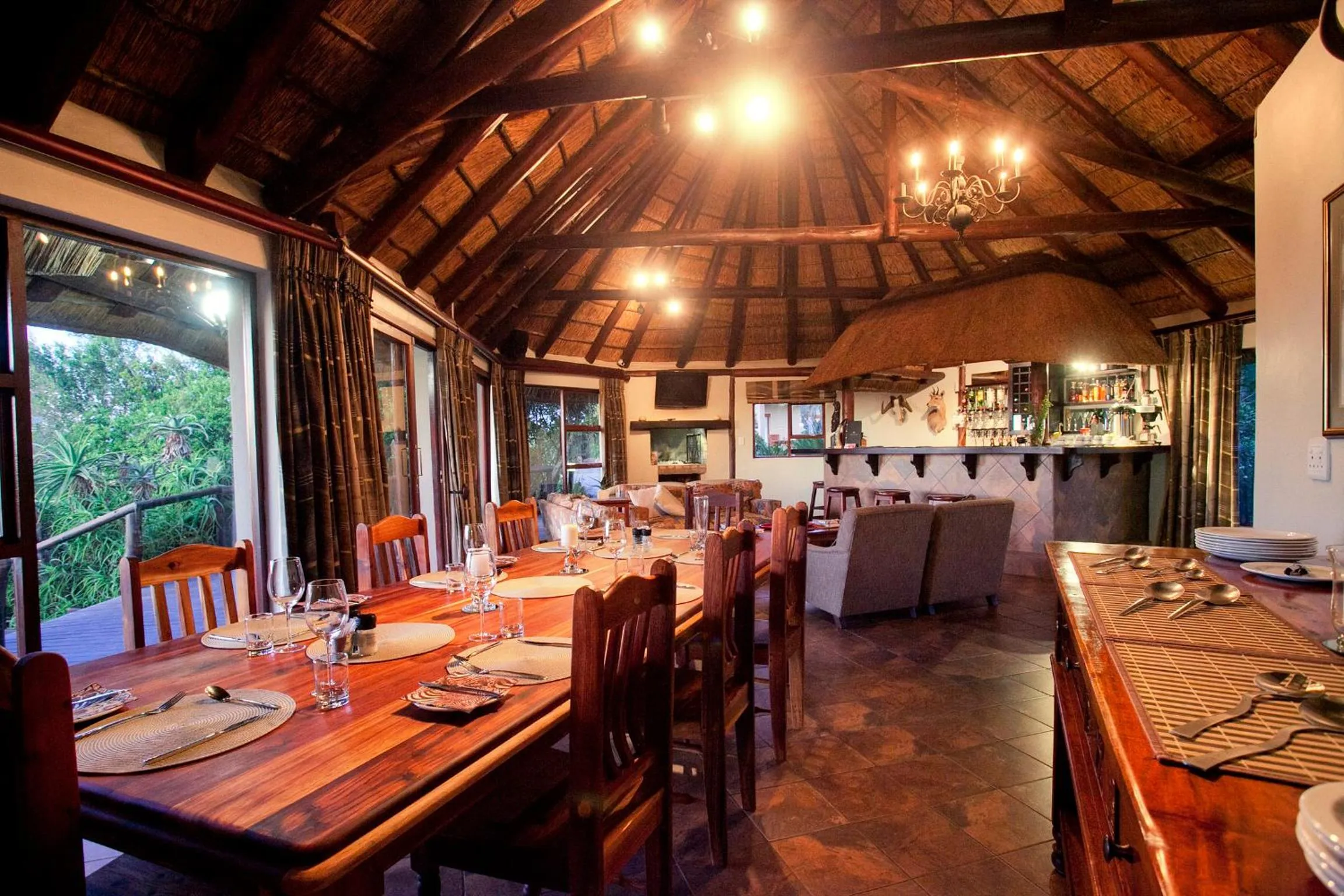Restaurant/places to eat in Addo Elephant Safari Lodge - Bellevue Forest Reserve