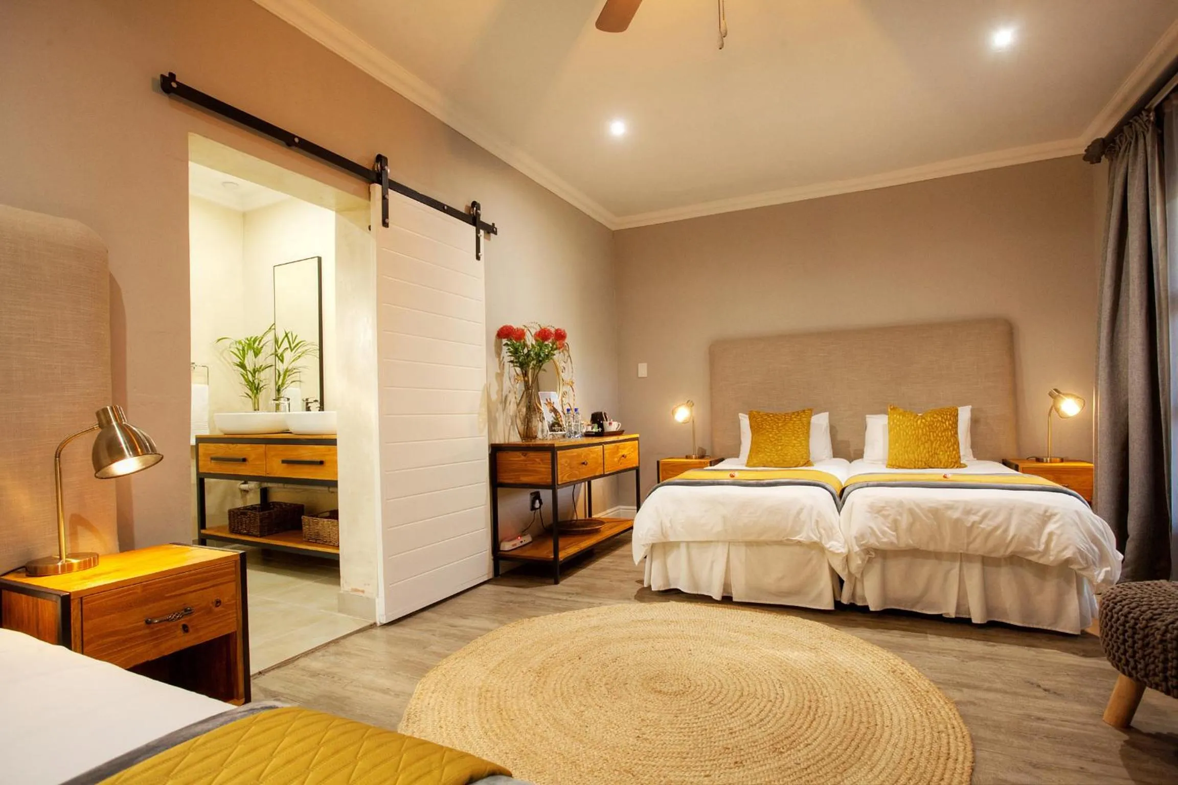 Bed in Addo Elephant Safari Lodge - Bellevue Forest Reserve