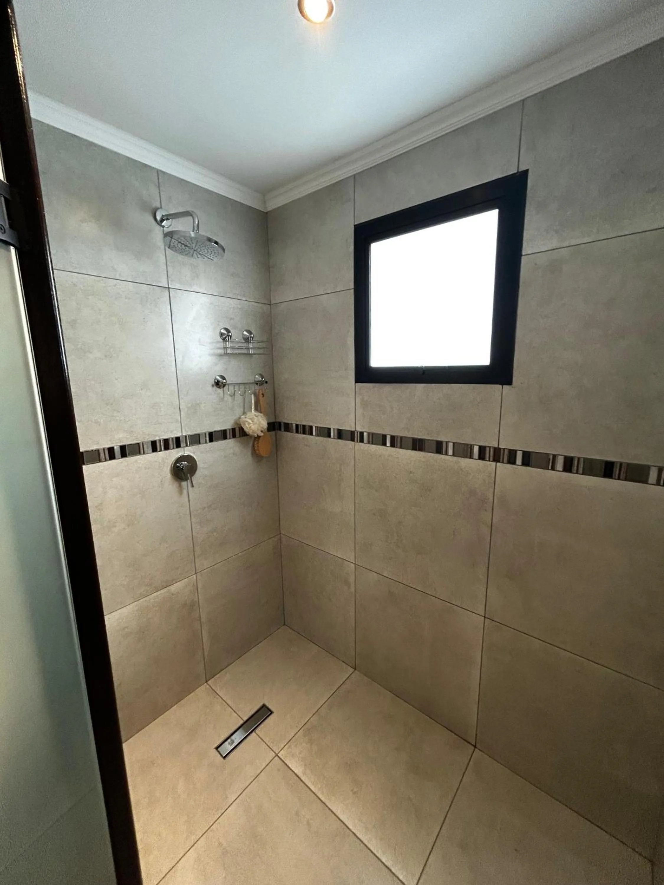 Shower in Addo Elephant Safari Lodge - Bellevue Forest Reserve