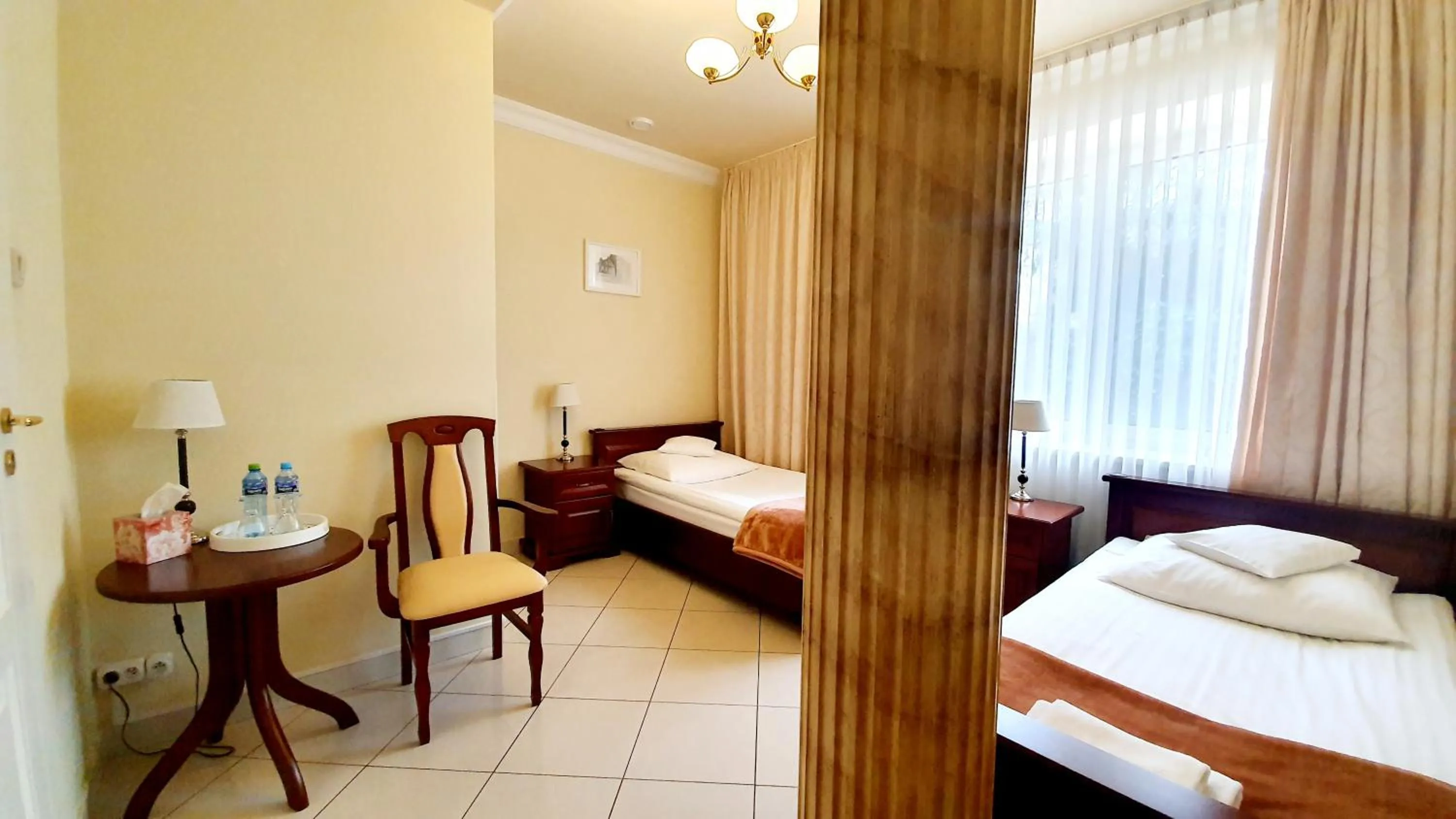 Photo of the whole room, Bed in BTHouse, Pokoje Gościnne