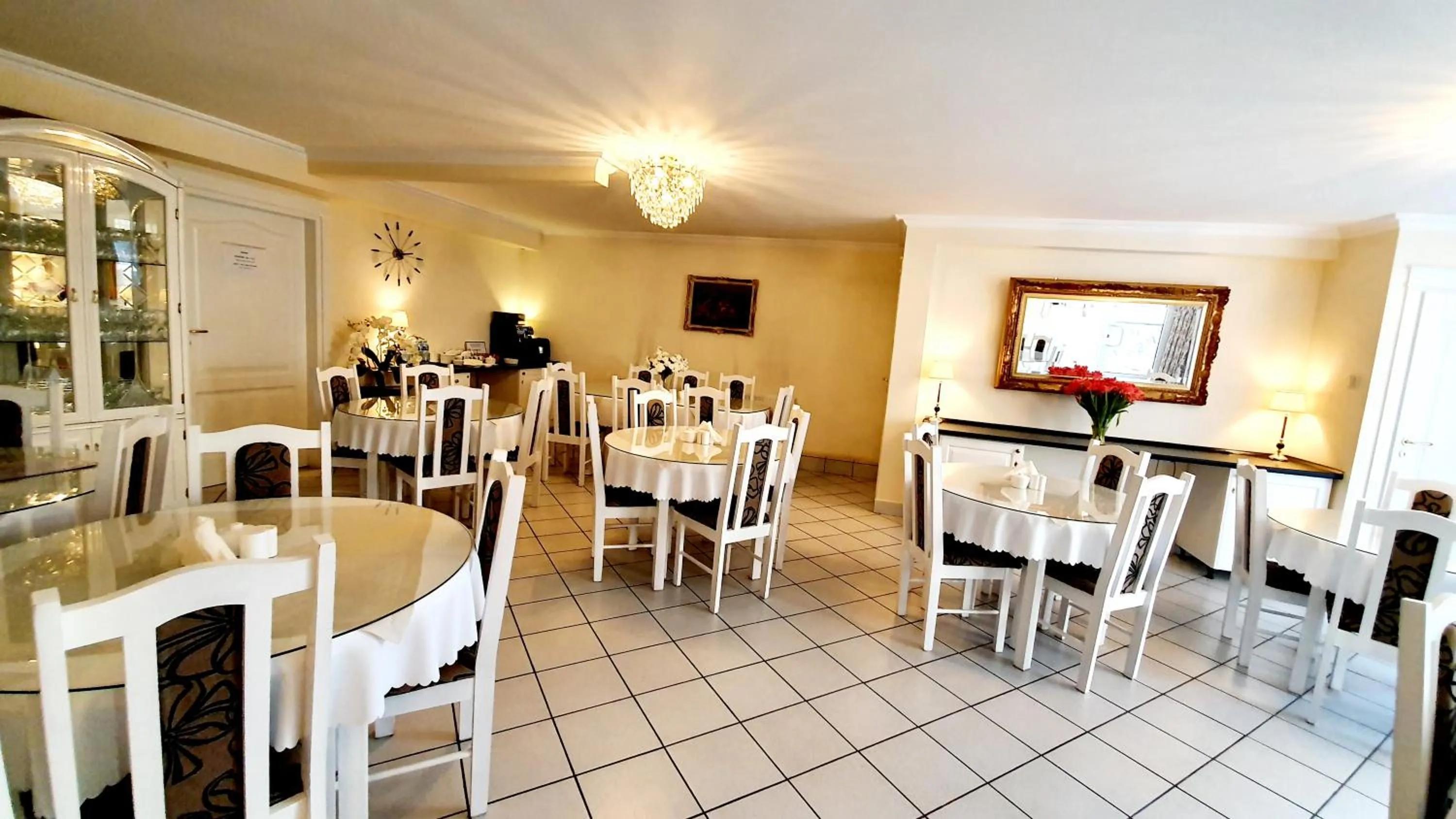 Dining area in BTHouse, Pokoje Gościnne