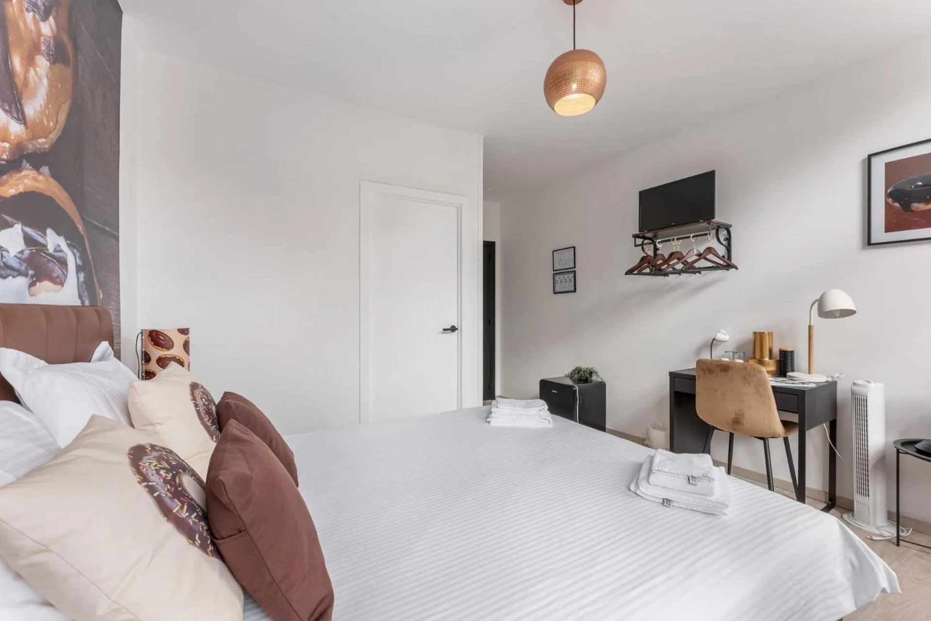 TV and multimedia, Bed in The Chocolate Suites