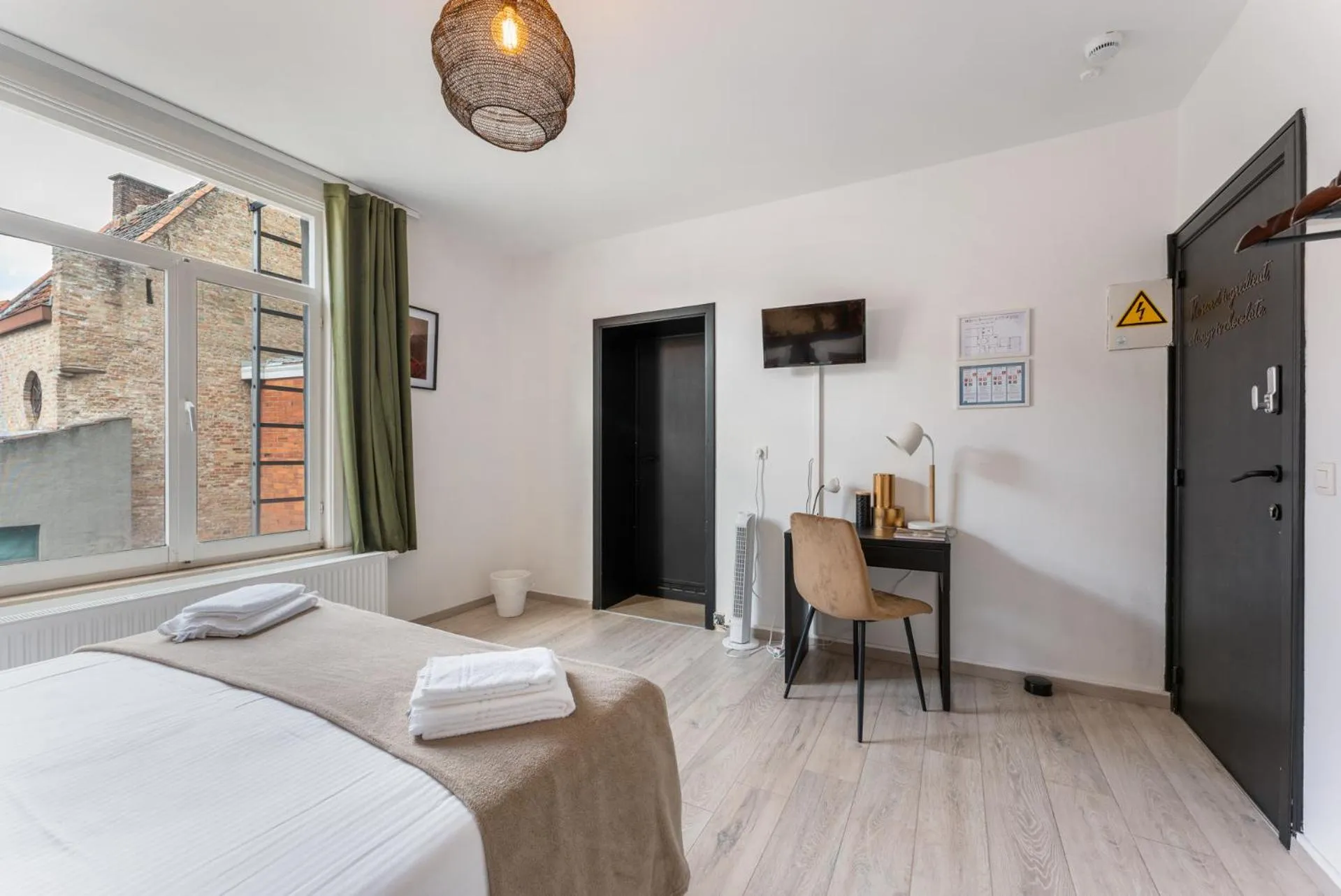 Photo of the whole room, Bed in The Chocolate Suites