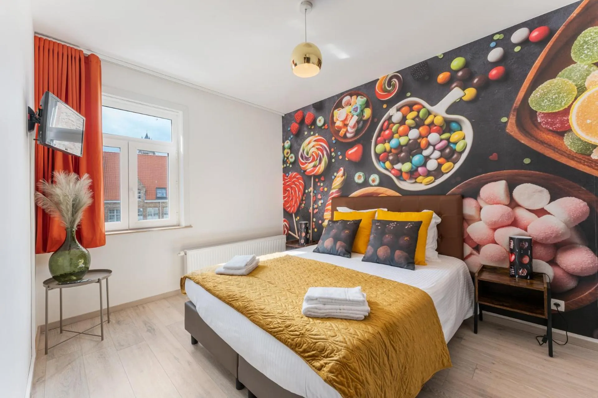 Photo of the whole room, Bed in The Chocolate Suites