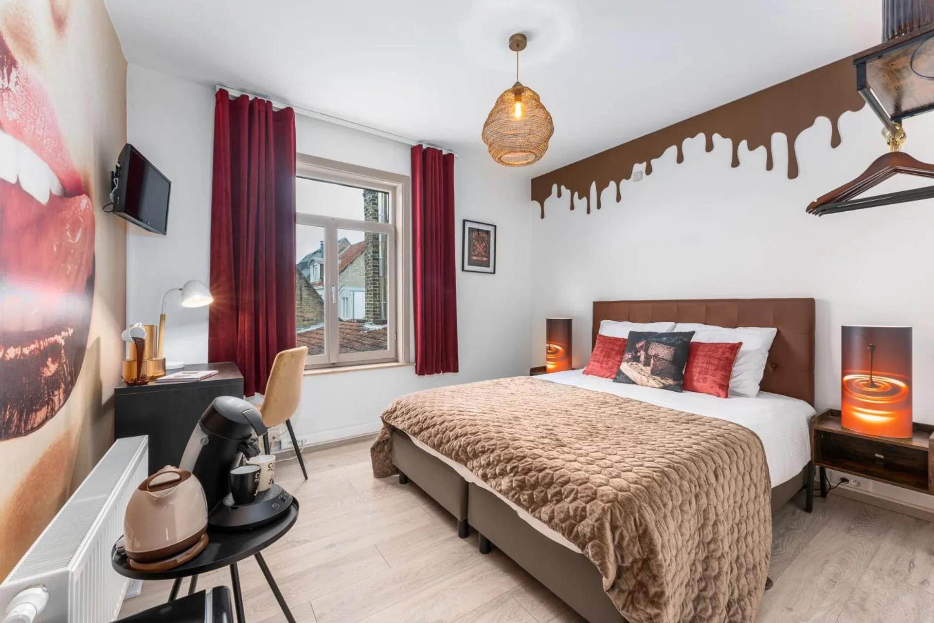 Photo of the whole room, Bed in The Chocolate Suites