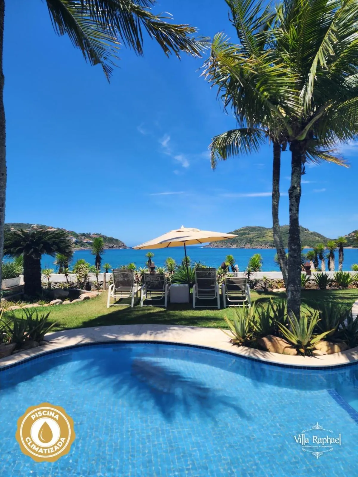 Pool view in Villa Raphael