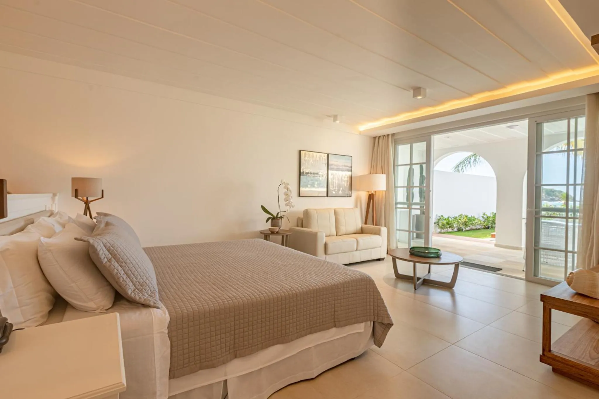 Bed in Villa Raphael